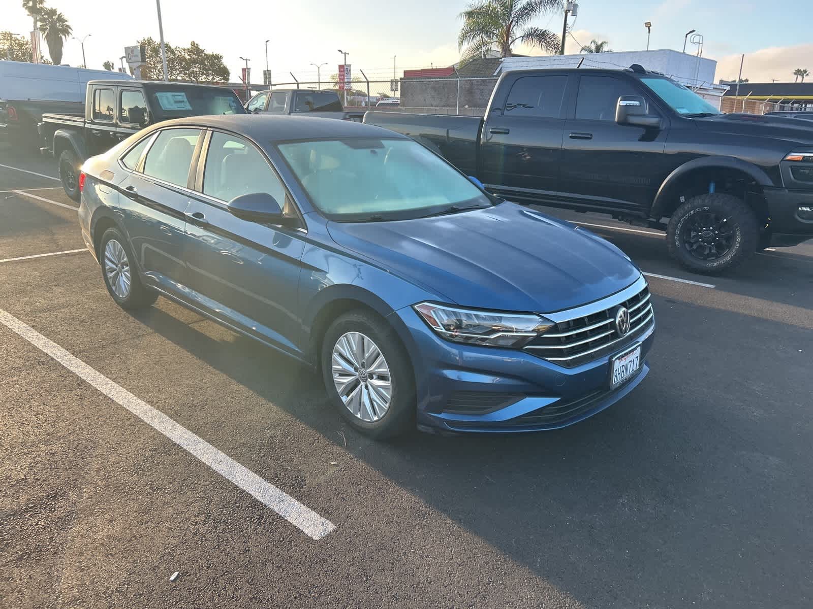 Thumbnail: 2019 Volkswagen Jetta - 7