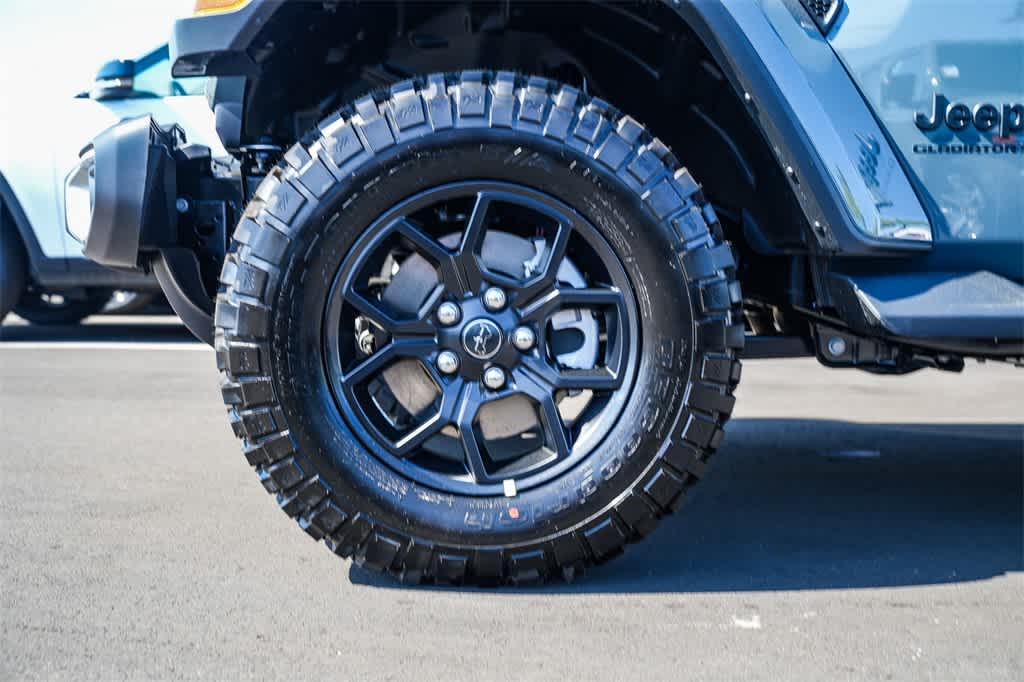 Thumbnail: 2025 Jeep Gladiator - 9
