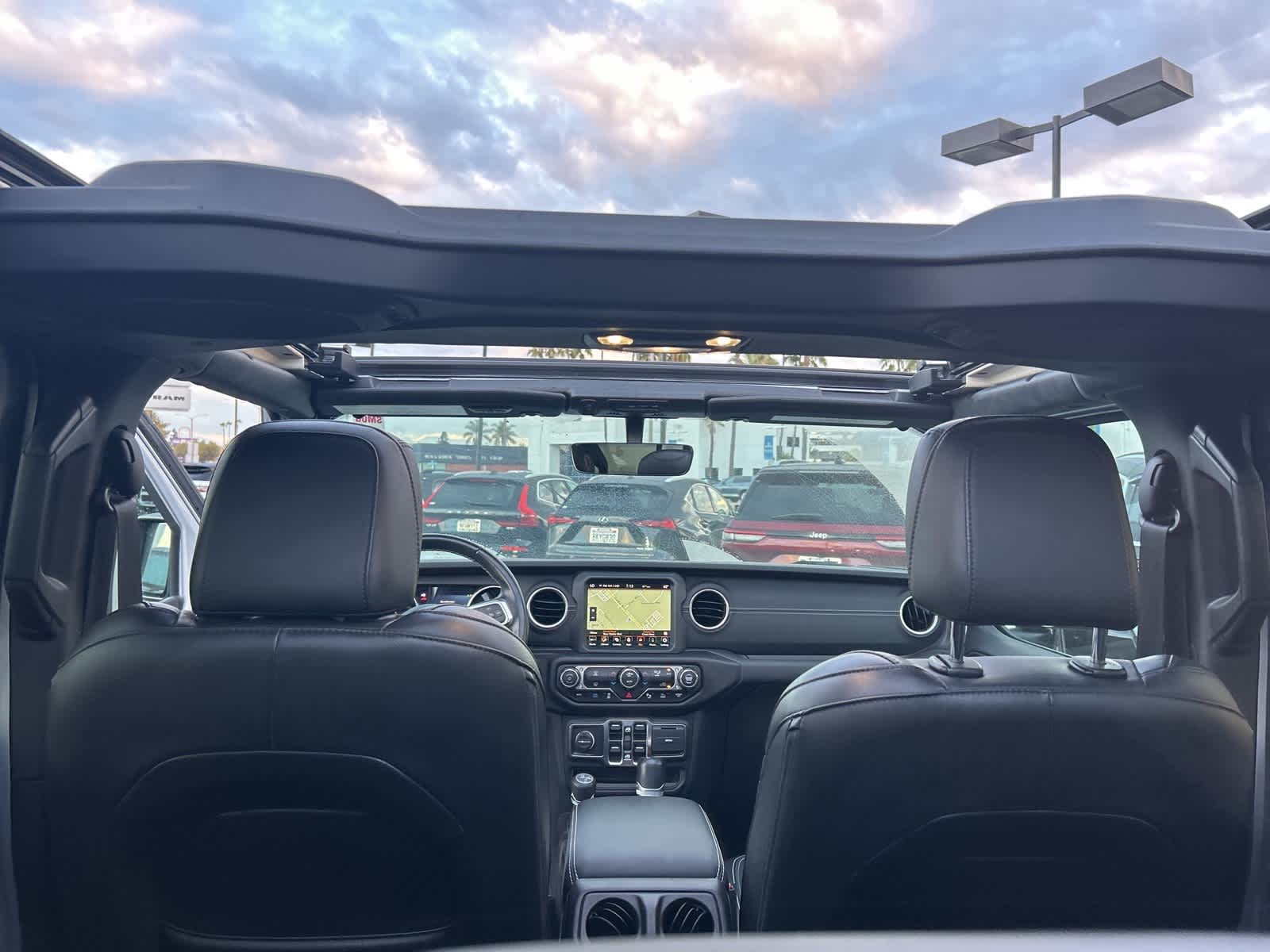 Thumbnail: 2022 Jeep Wrangler - 36
