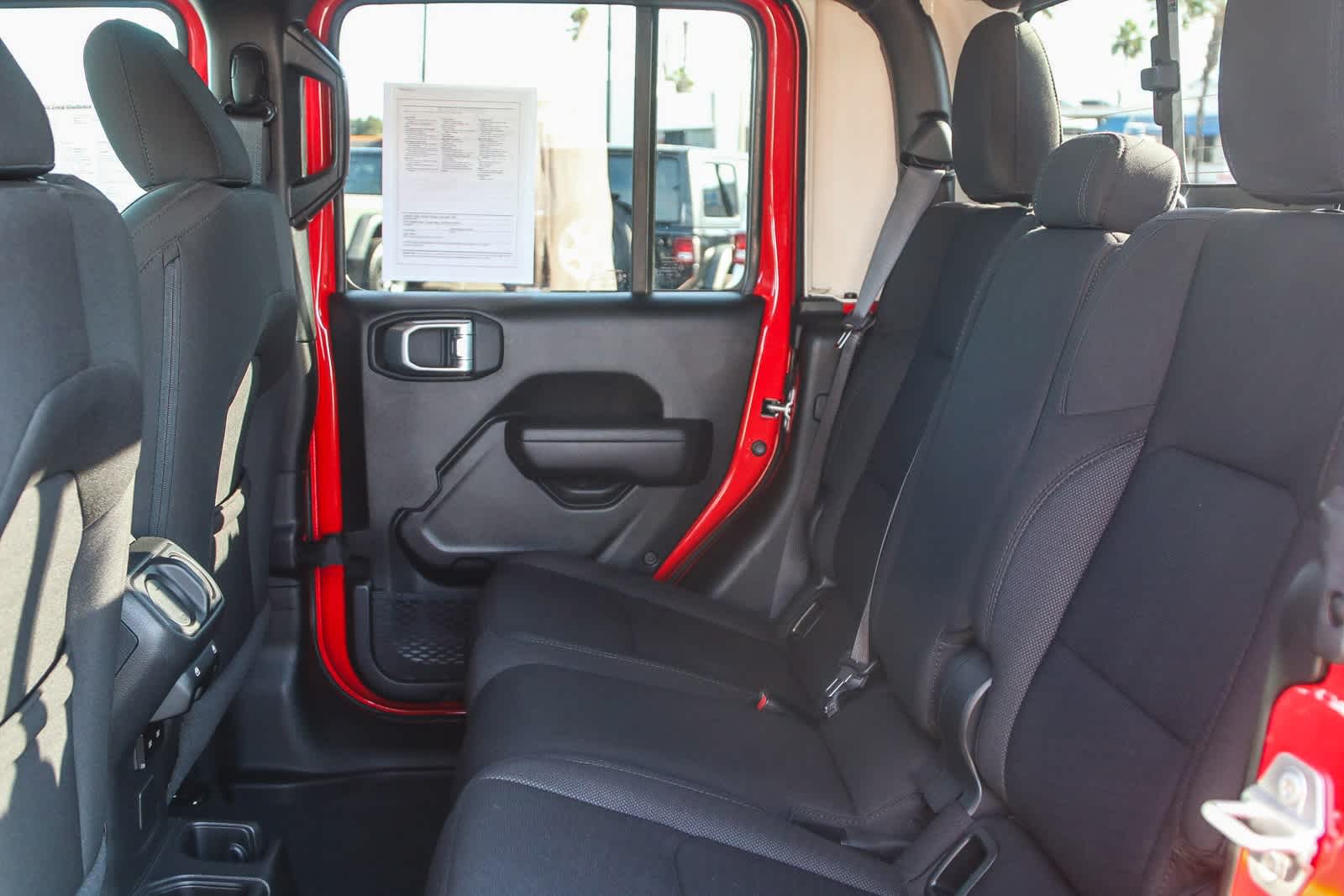 Thumbnail: 2022 Jeep Gladiator - 20