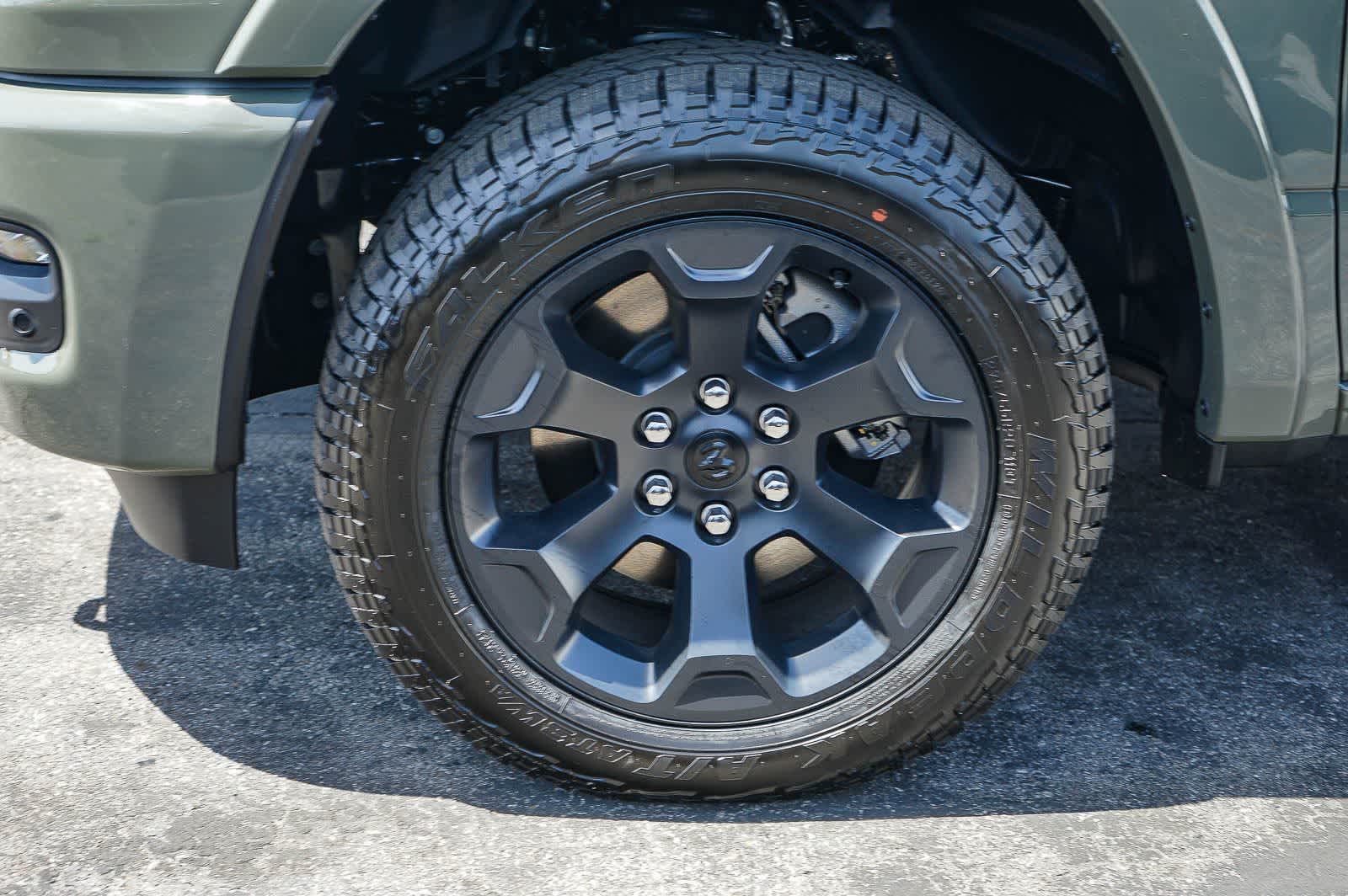 Thumbnail: 2026 RAM 1500 - 9