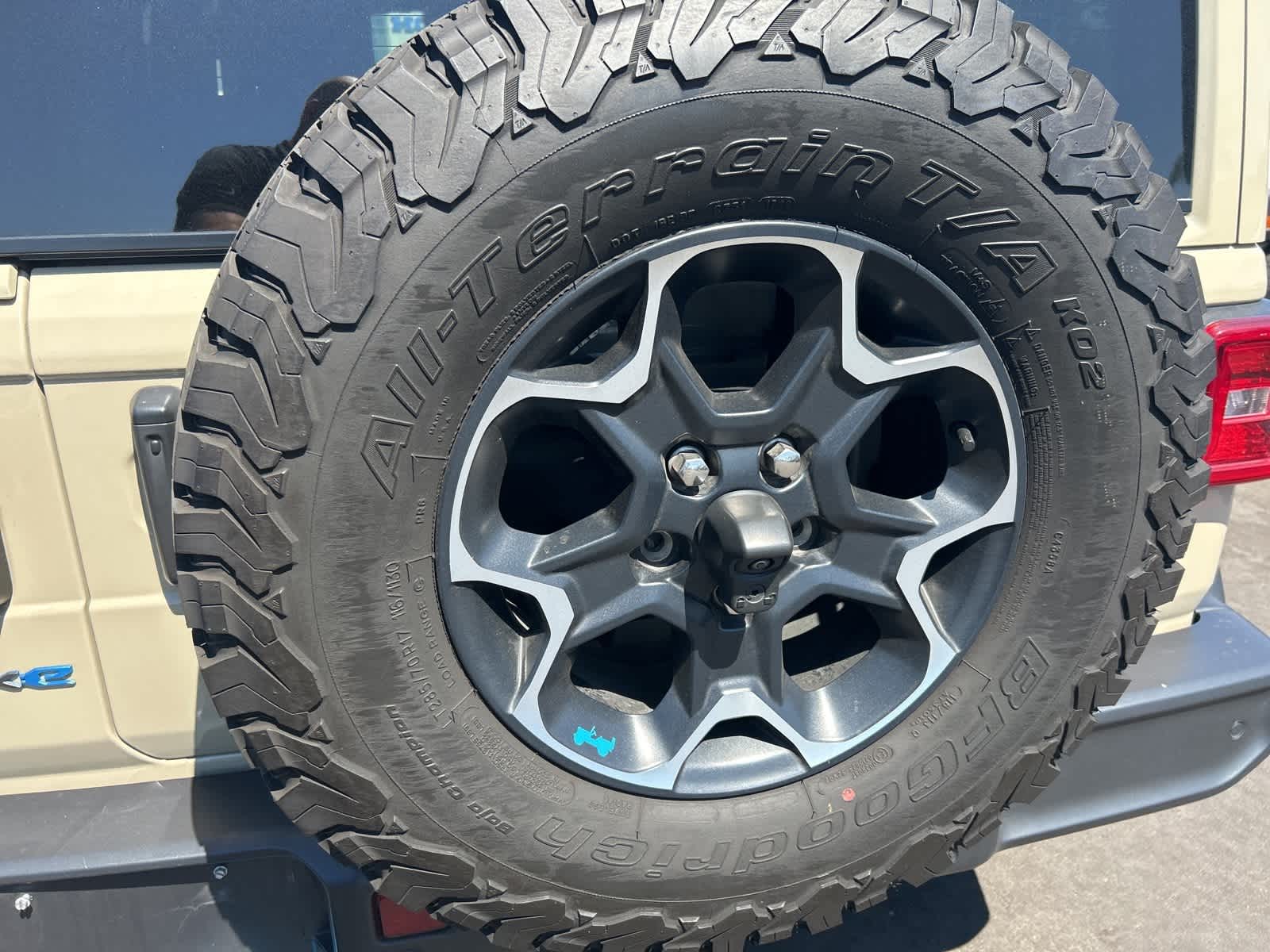 Thumbnail: 2022 Jeep Wrangler - 24