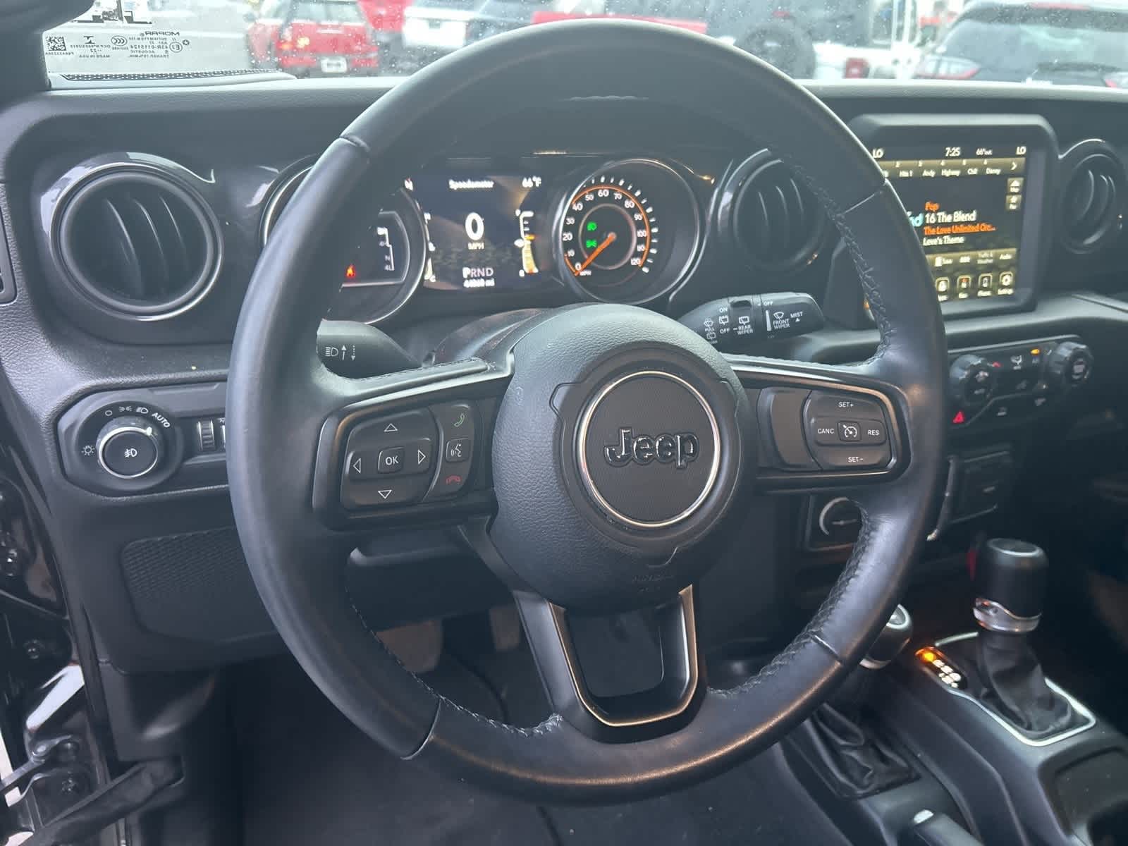 Thumbnail: 2022 Jeep Wrangler - 24