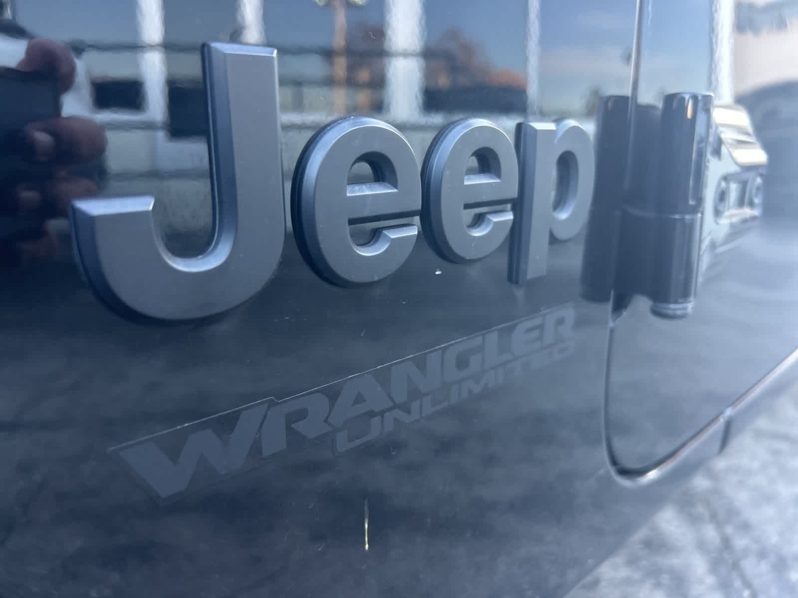 Thumbnail: 2021 Jeep Wrangler - 14