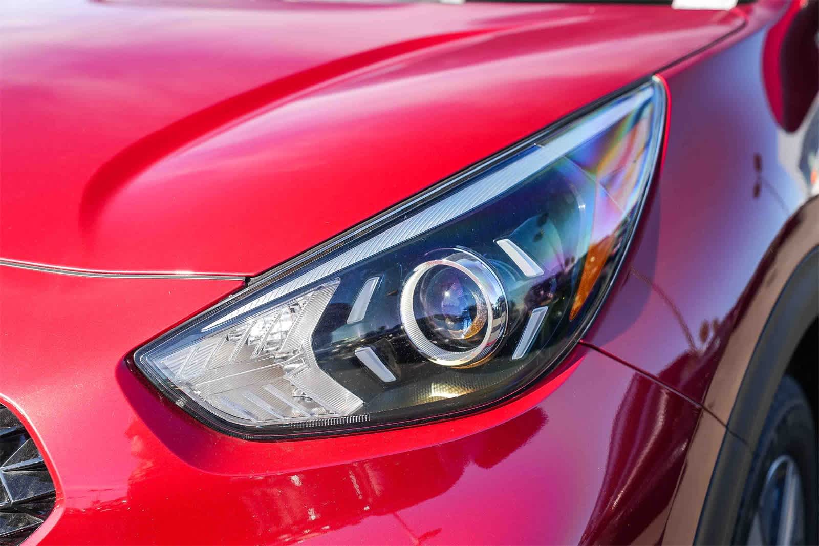 Thumbnail: 2022 Kia Niro - 8