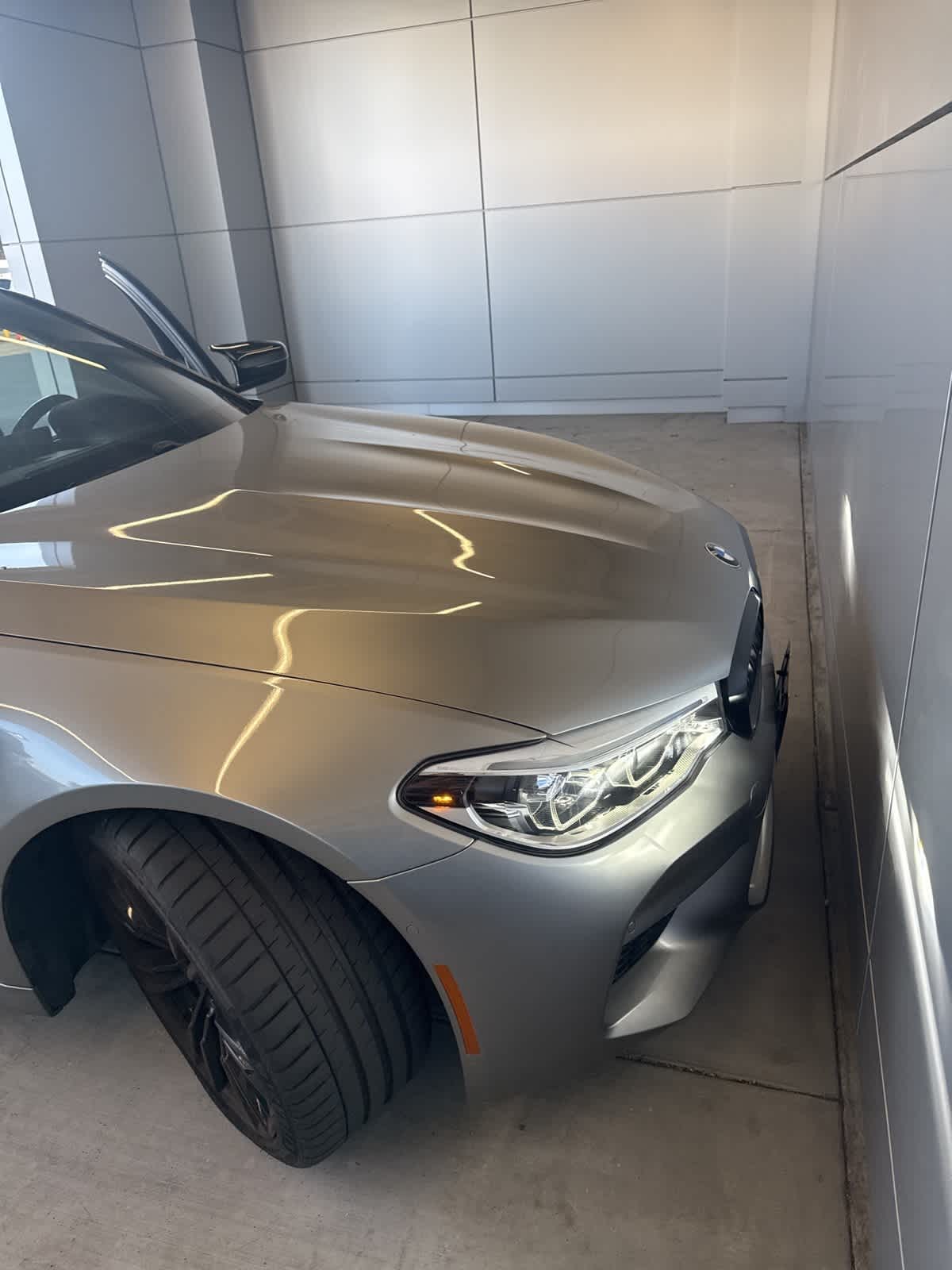 Thumbnail: 2019 BMW M5 - 6