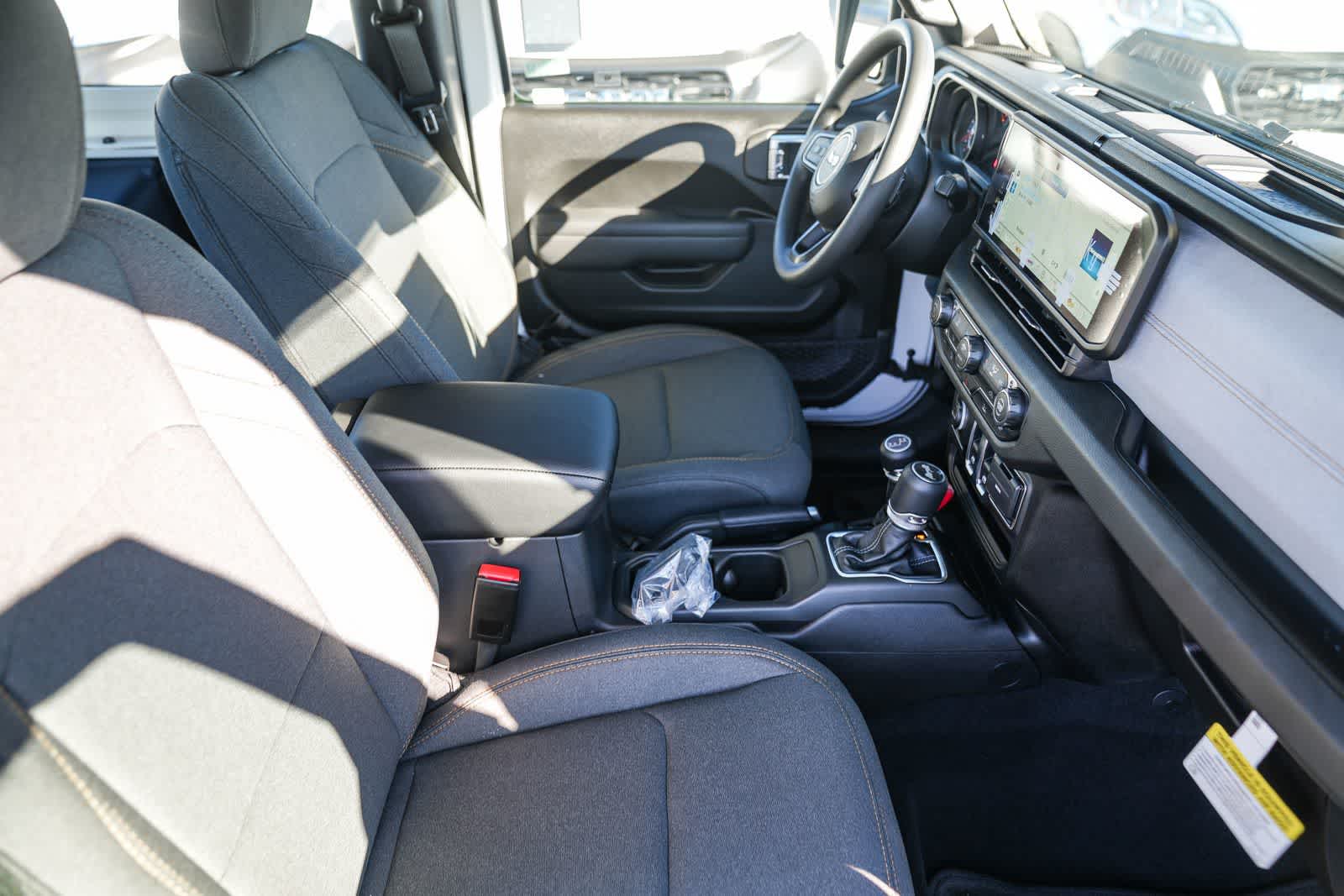 Thumbnail: 2026 Jeep Wrangler - 17