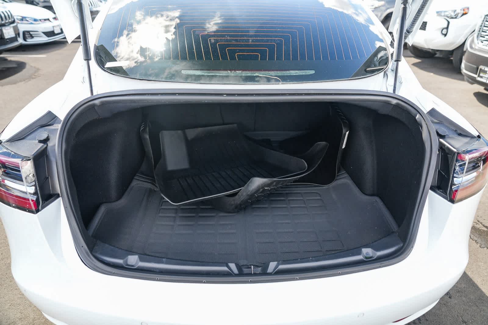 Thumbnail: 2018 Tesla Model 3 - 24