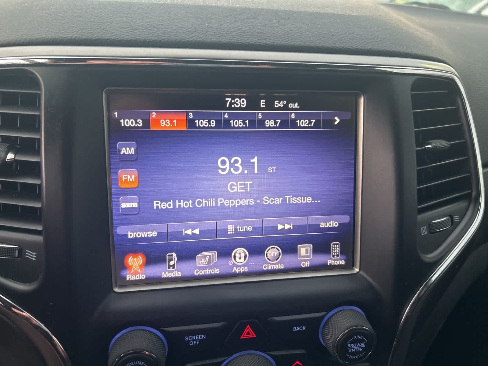 Thumbnail: 2017 Jeep Grand Cherokee - 28