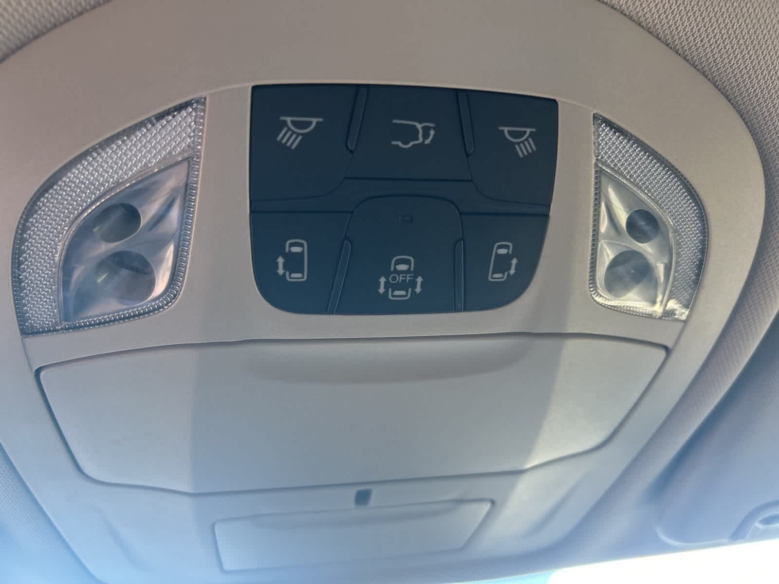 Thumbnail: 2024 Chrysler Pacifica - 39