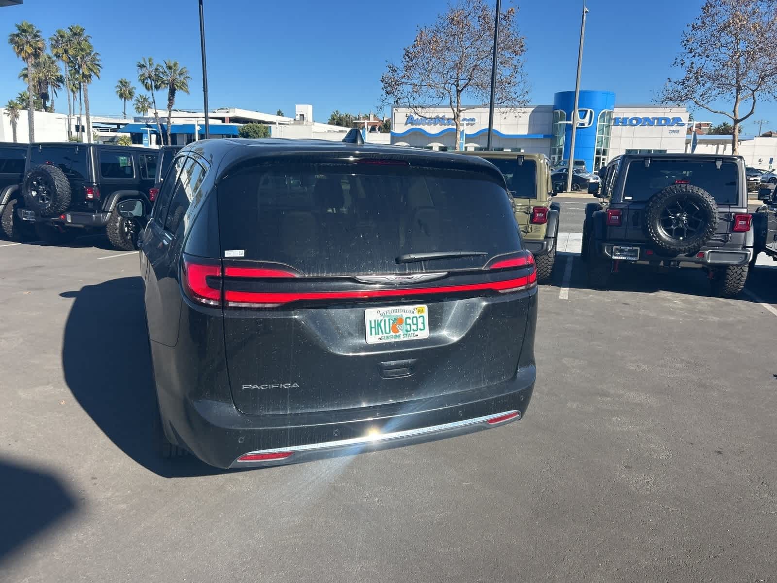 Thumbnail: 2024 Chrysler Pacifica - 5