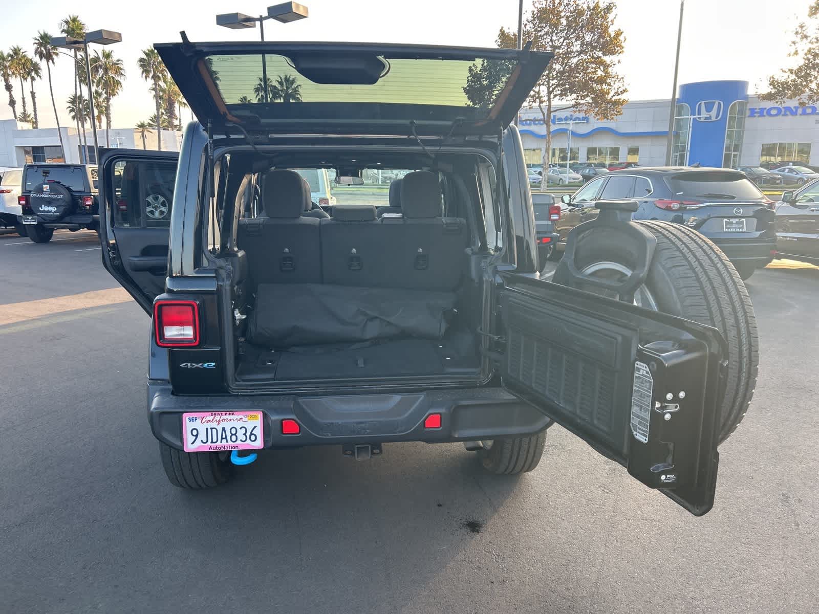 Thumbnail: 2024 Jeep Wrangler - 28