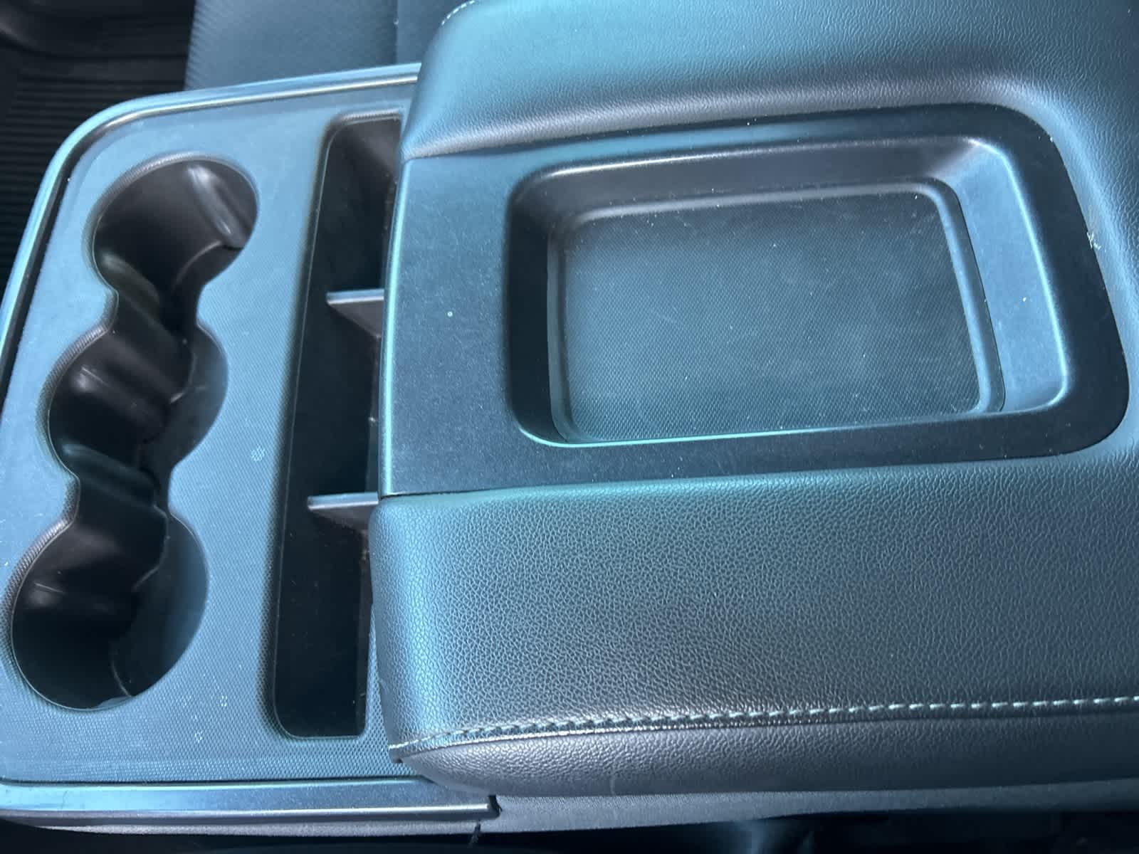 Thumbnail: 2015 Chevrolet Silverado 1500 - 28