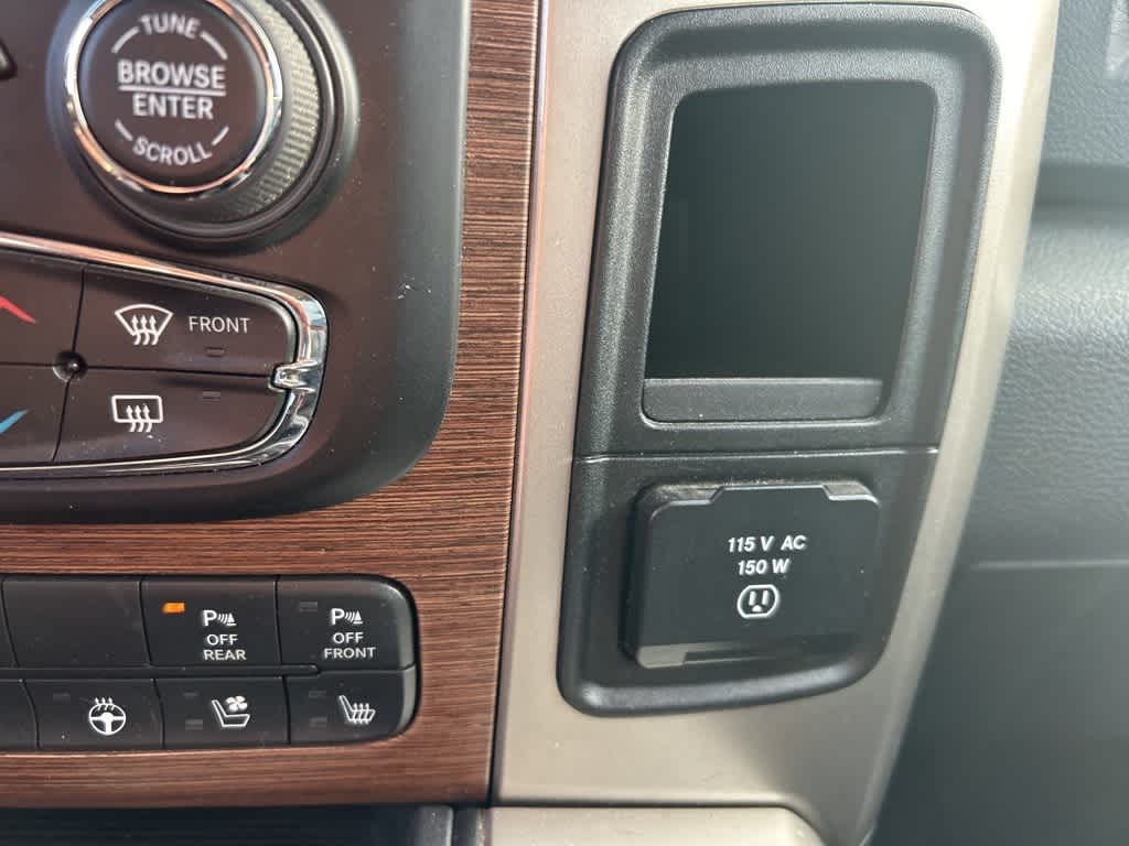 2014 RAM 1500 Laramie 38