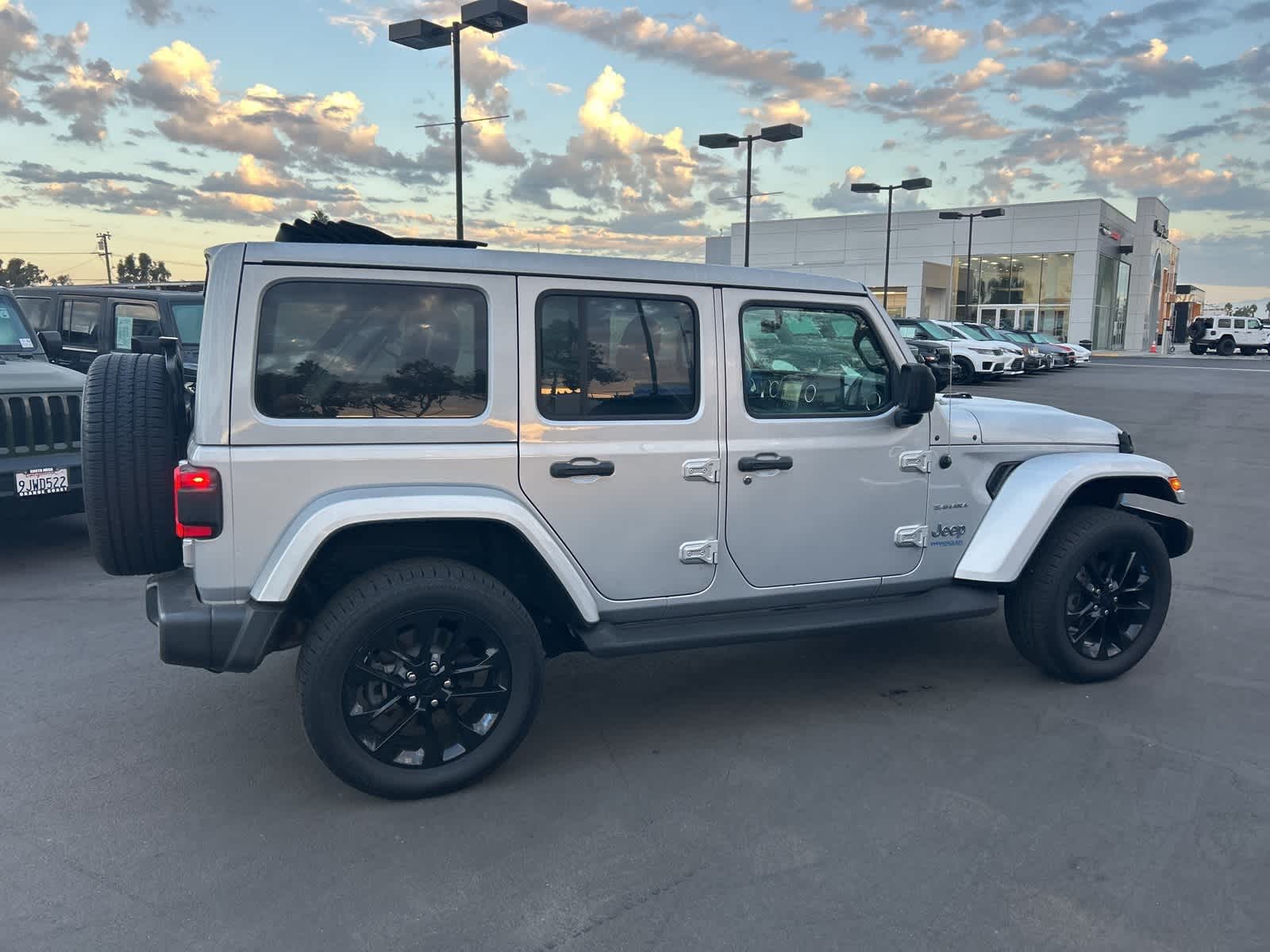 Thumbnail: 2022 Jeep Wrangler - 7