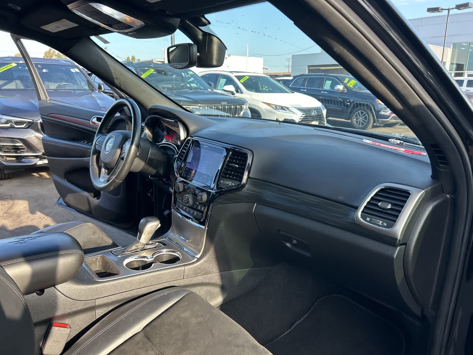 Thumbnail: 2019 Jeep Grand Cherokee - 18