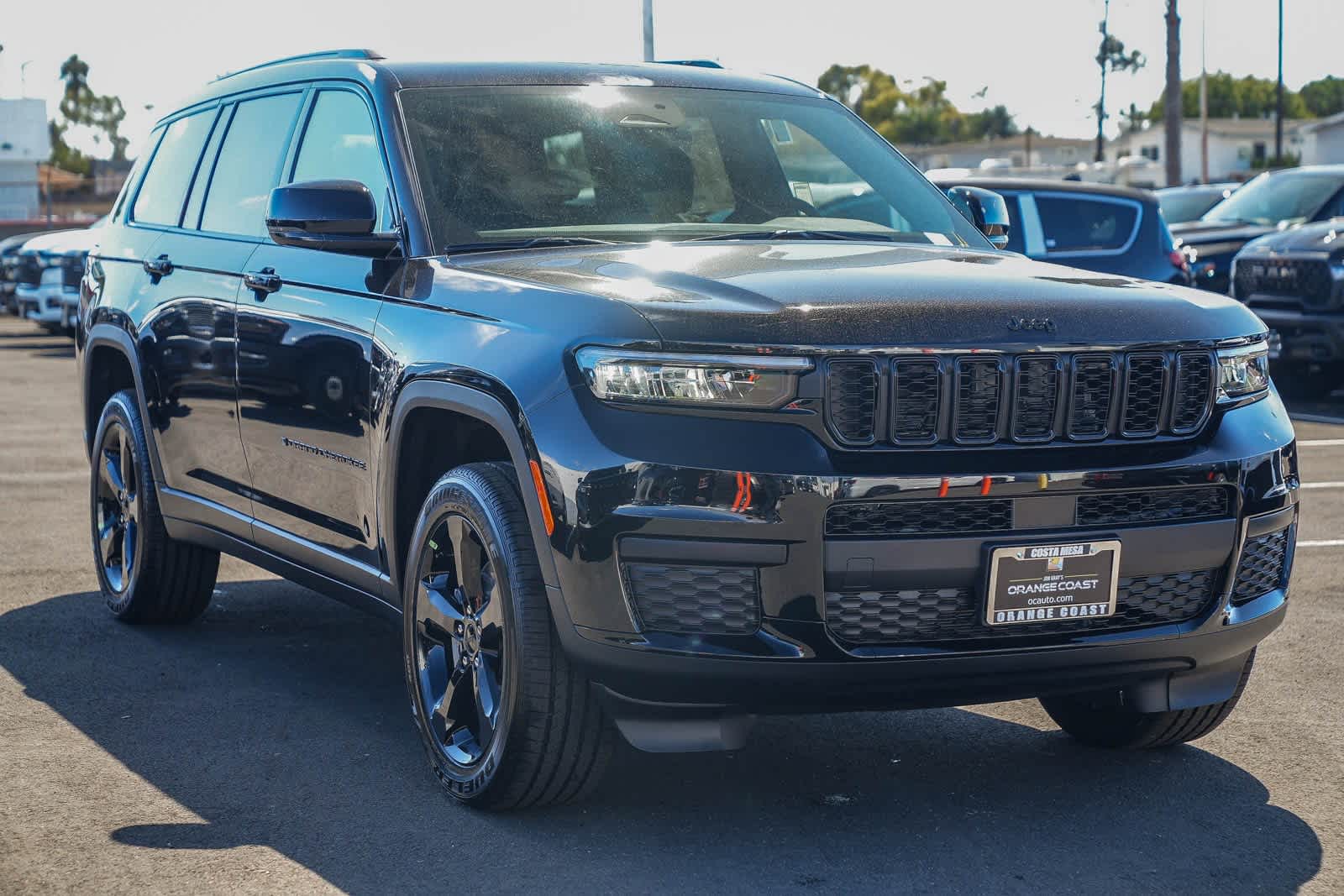 Thumbnail: 2025 Jeep Grand Cherokee L - 3