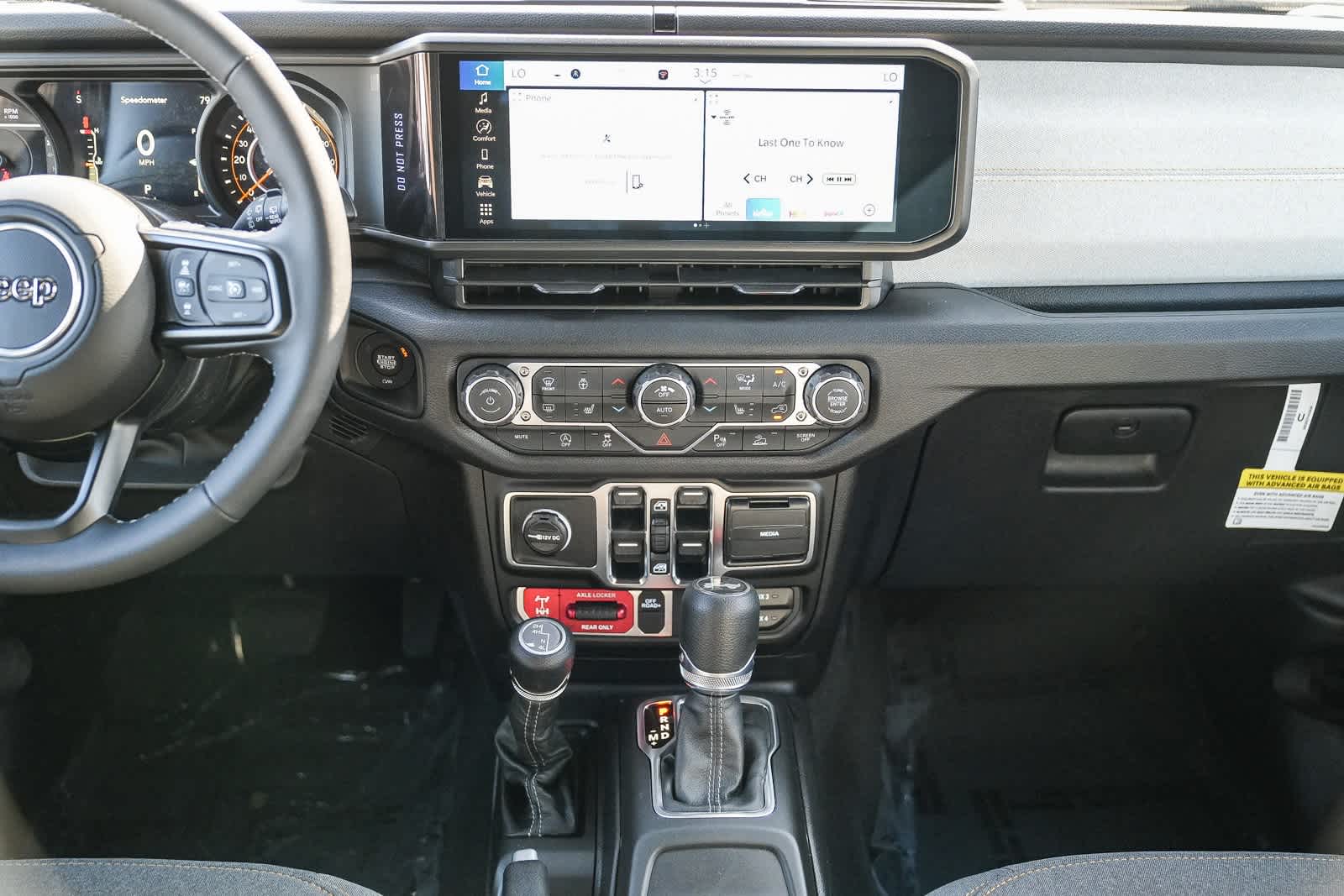 Thumbnail: 2026 Jeep Wrangler - 14