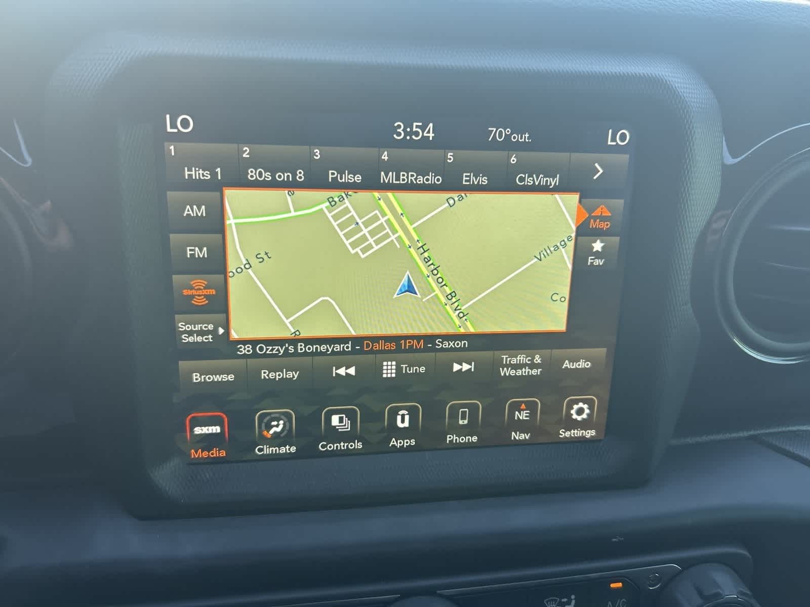 Thumbnail: 2021 Jeep Wrangler - 41