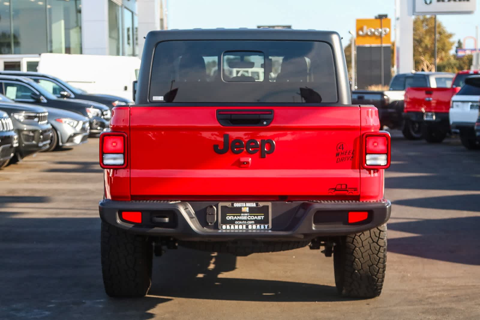 Thumbnail: 2022 Jeep Gladiator - 8