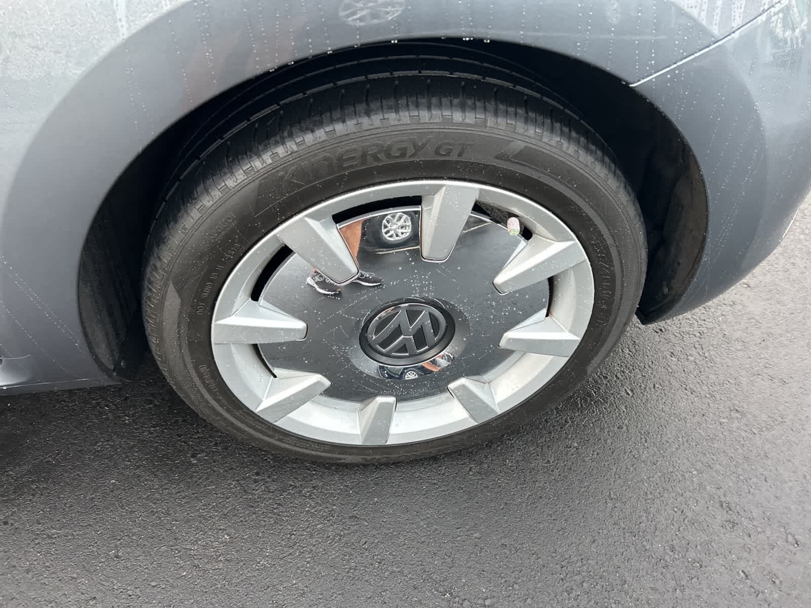 Thumbnail: 2019 Volkswagen Beetle - 14
