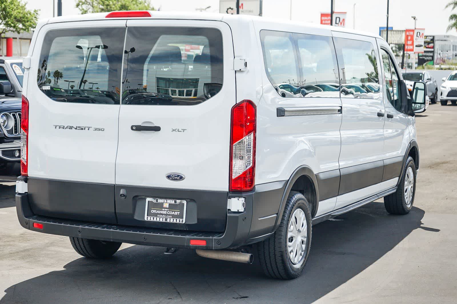 Thumbnail: 2022 Ford Econoline - 4