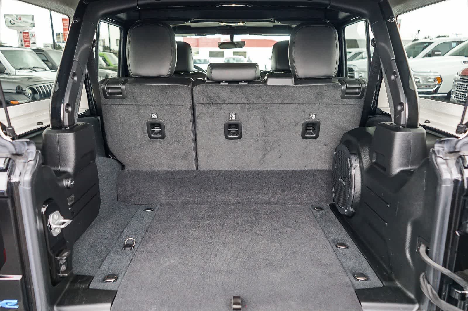 Thumbnail: 2023 Jeep Wrangler - 24