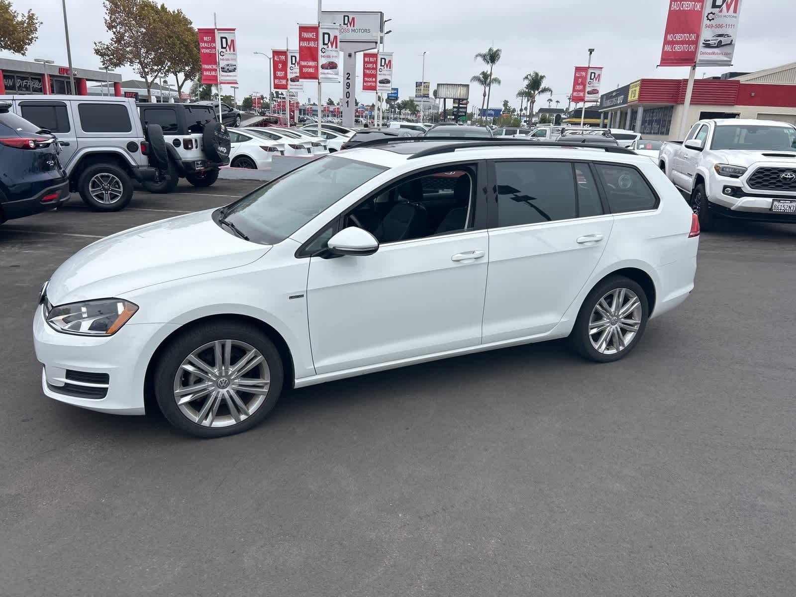 Thumbnail: 2016 Volkswagen e-Golf - 3
