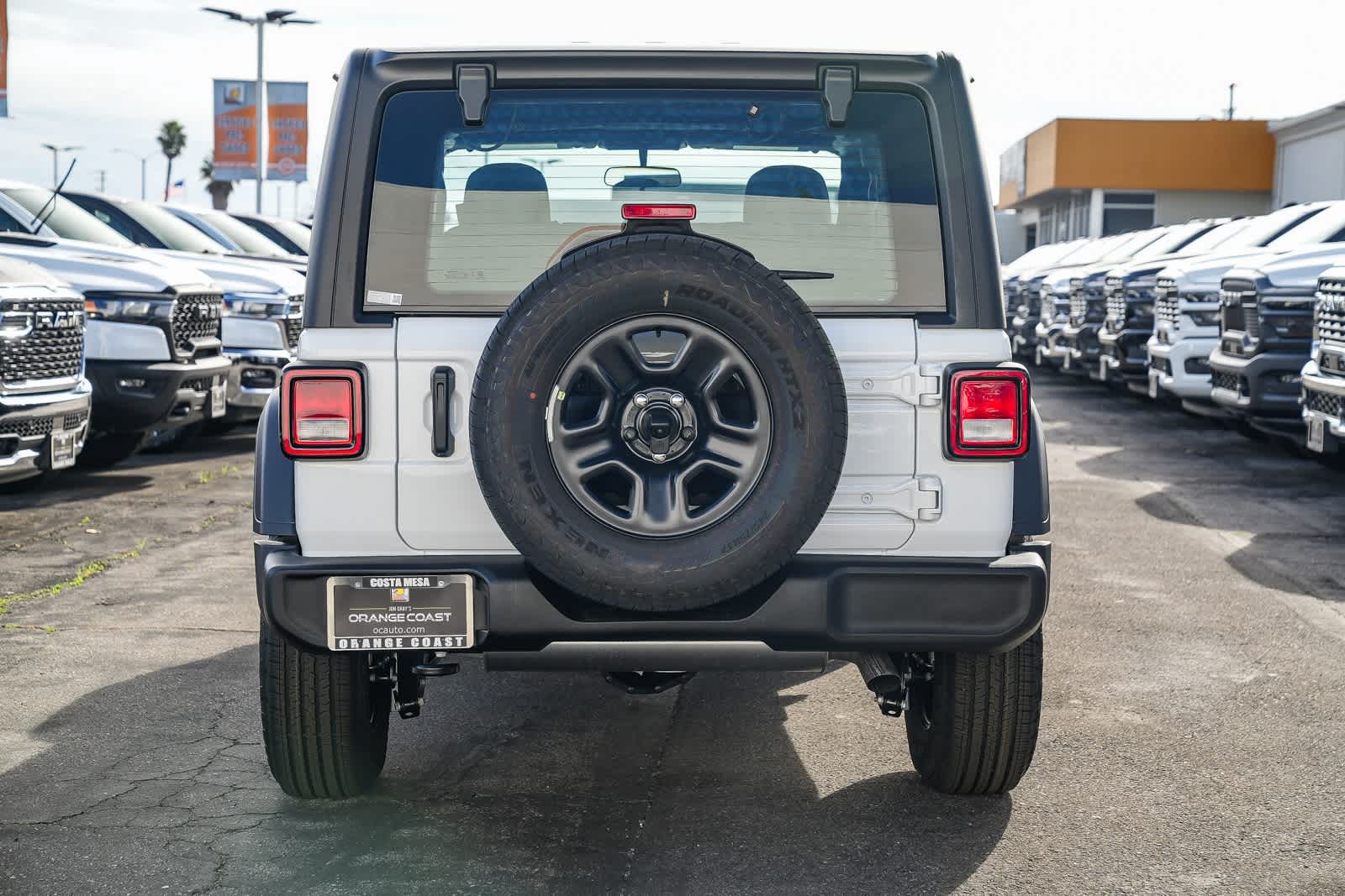 Thumbnail: 2026 Jeep Wrangler - 5