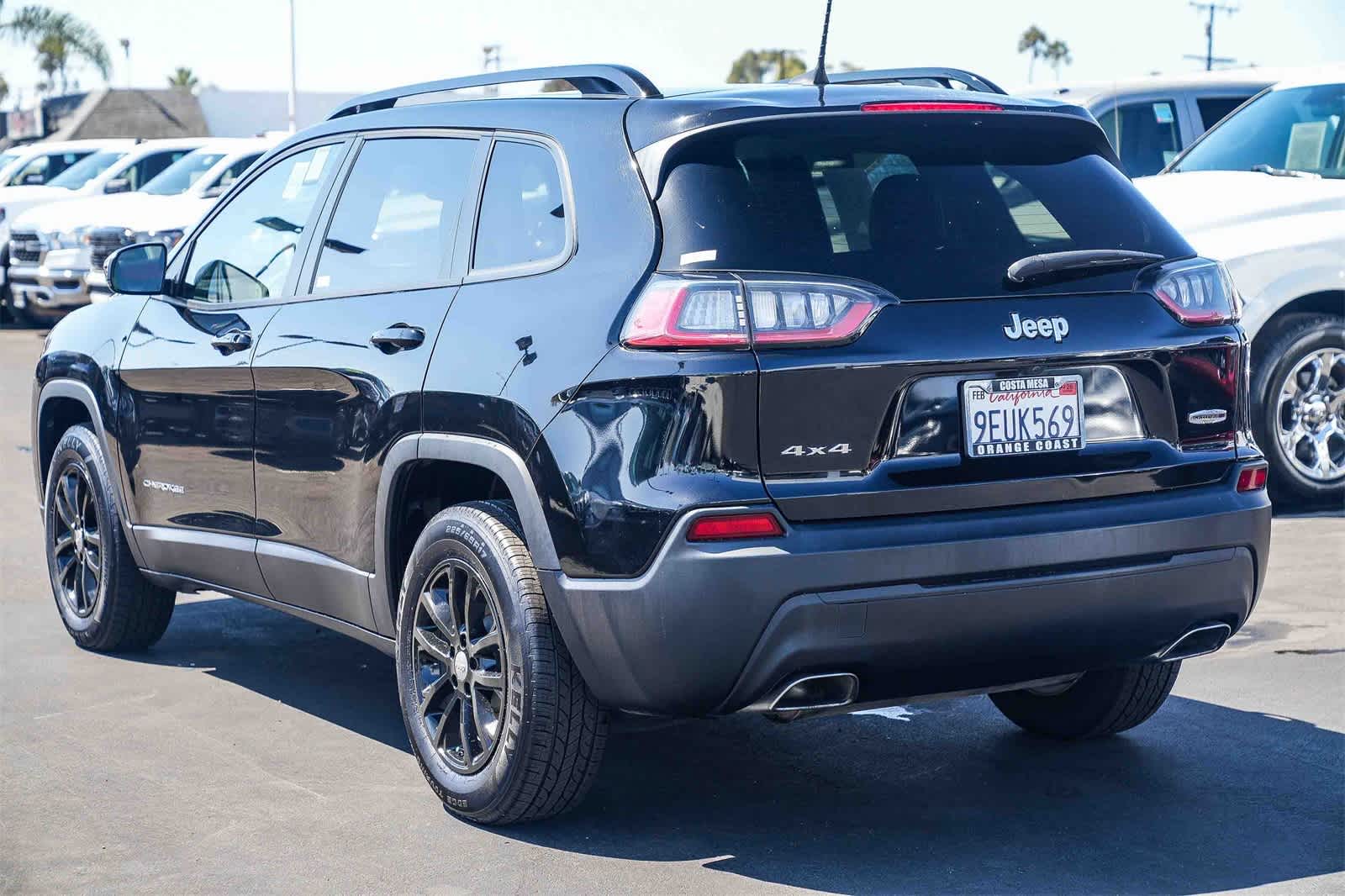 Thumbnail: 2022 Jeep Cherokee - 6