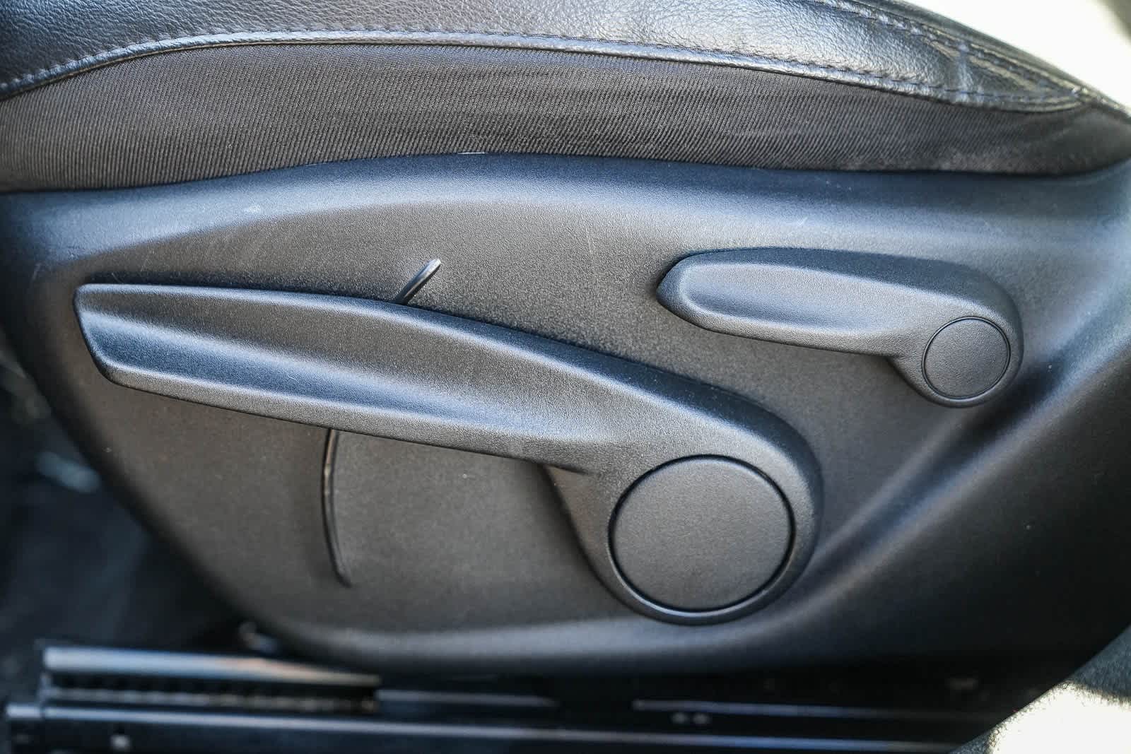 Thumbnail: 2023 Jeep Compass - 18