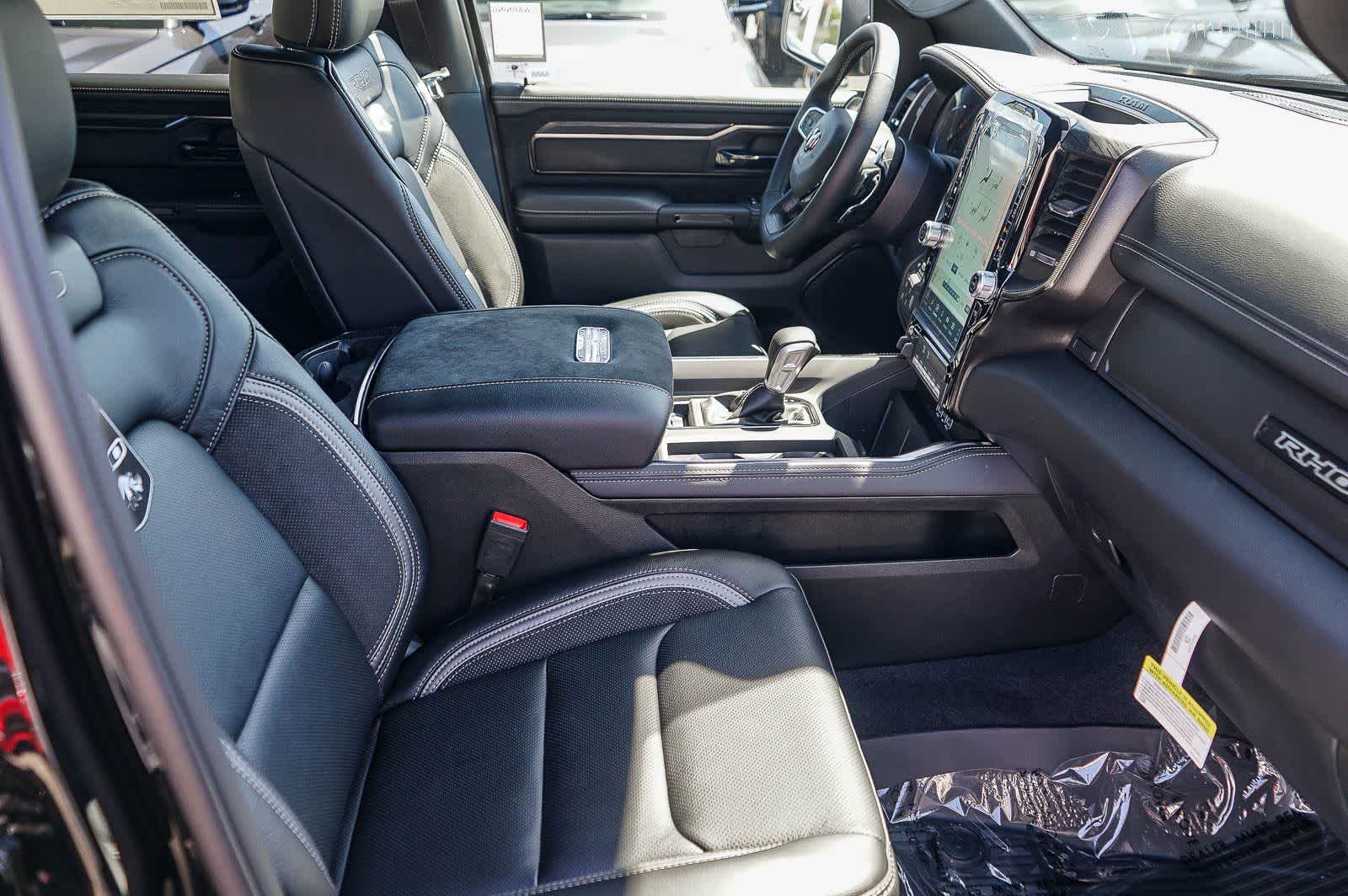 Thumbnail: 2026 RAM 1500 - 17