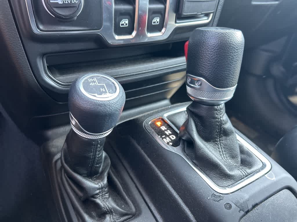 Thumbnail: 2022 Jeep Wrangler - 35