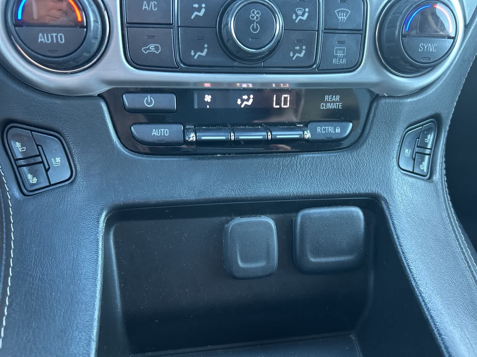 Thumbnail: 2018 GMC Yukon - 46