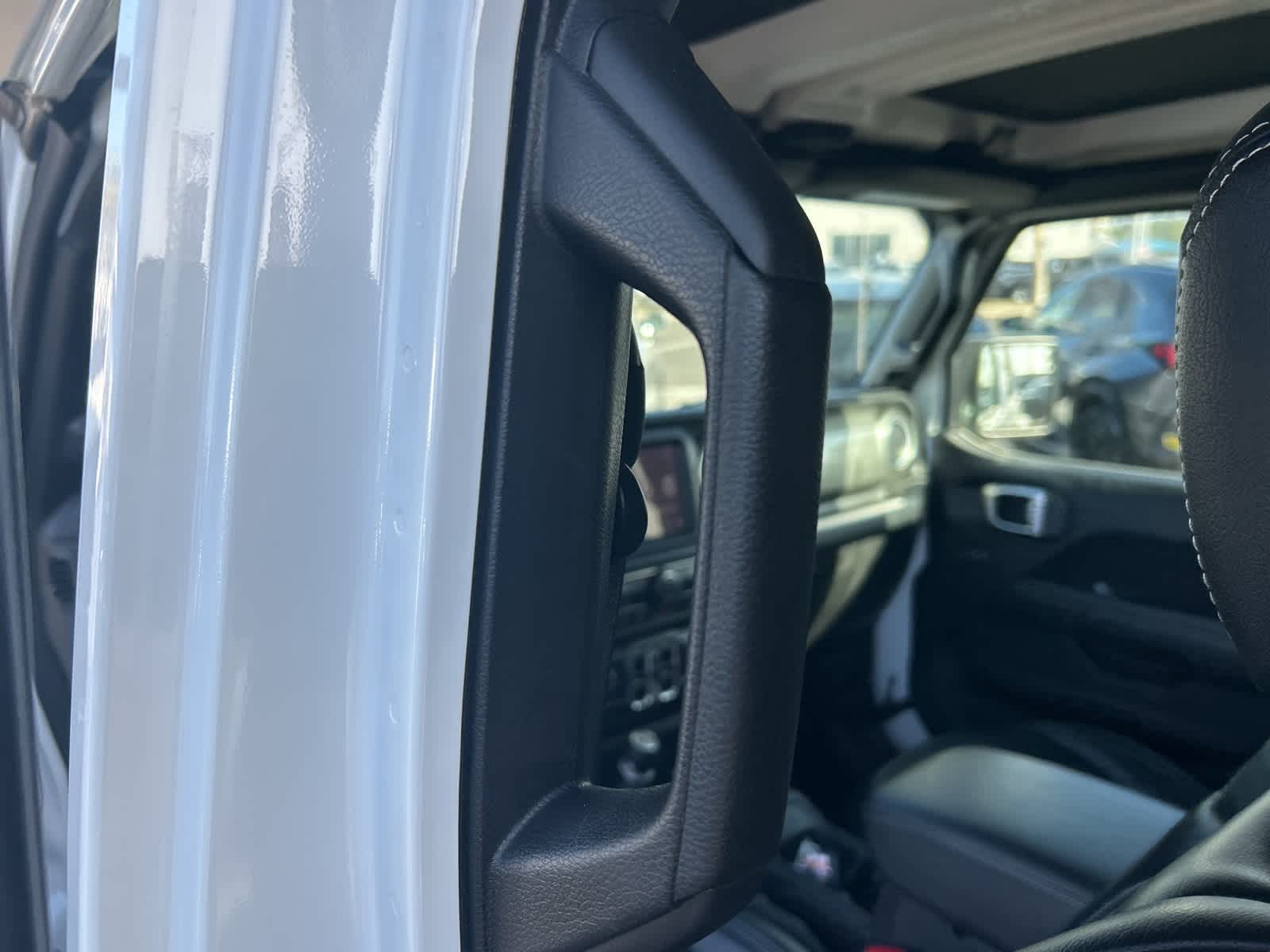 Thumbnail: 2022 Jeep Wrangler - 45