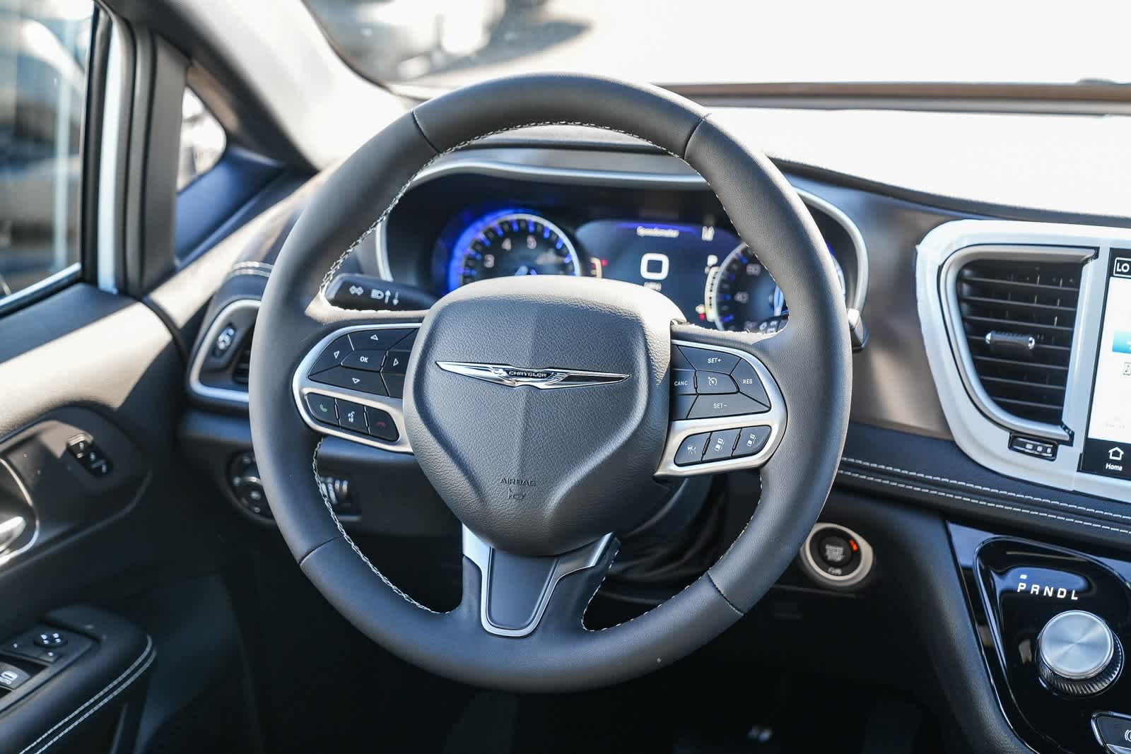 Thumbnail: 2026 Chrysler Pacifica - 16