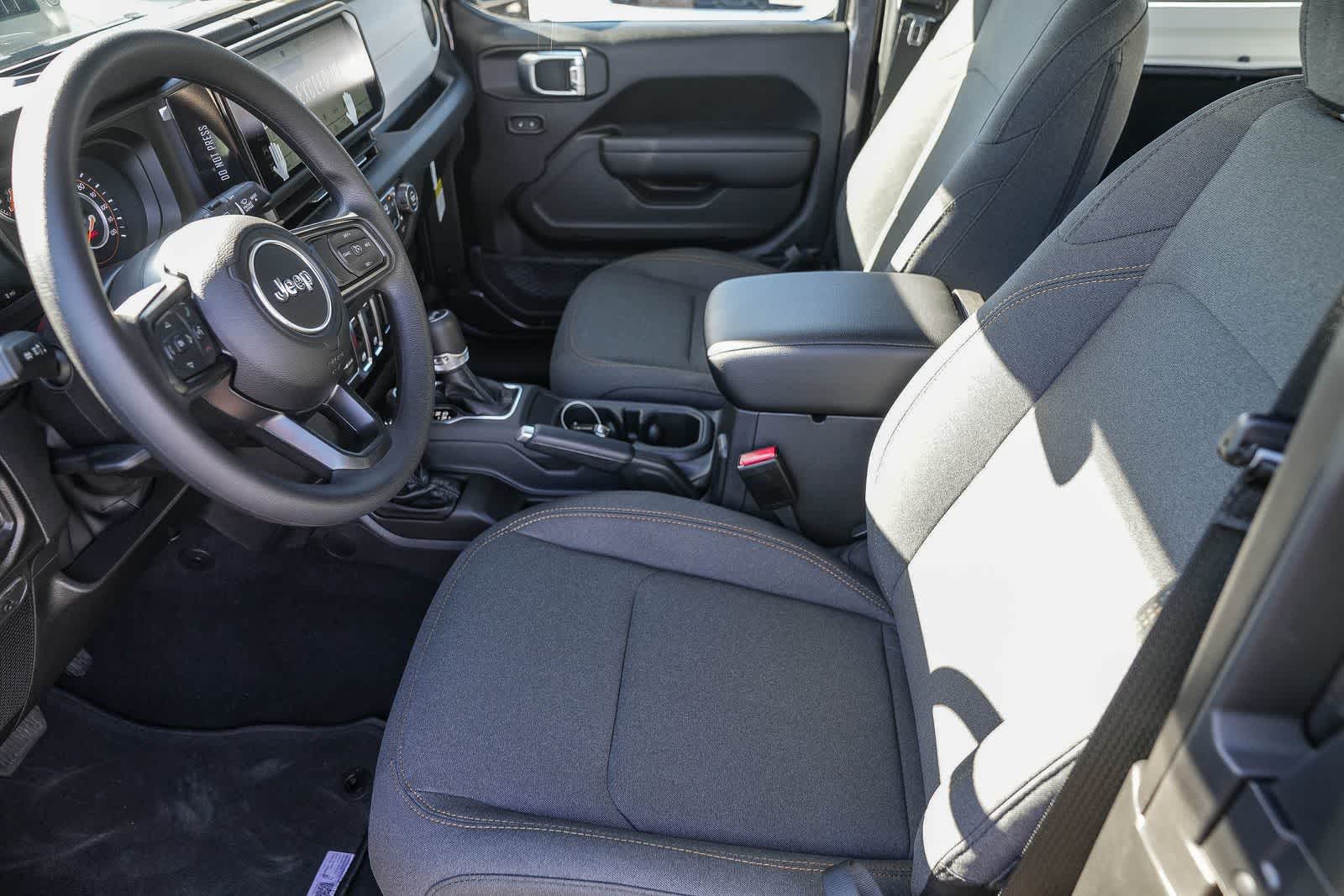 Thumbnail: 2026 Jeep Wrangler - 18