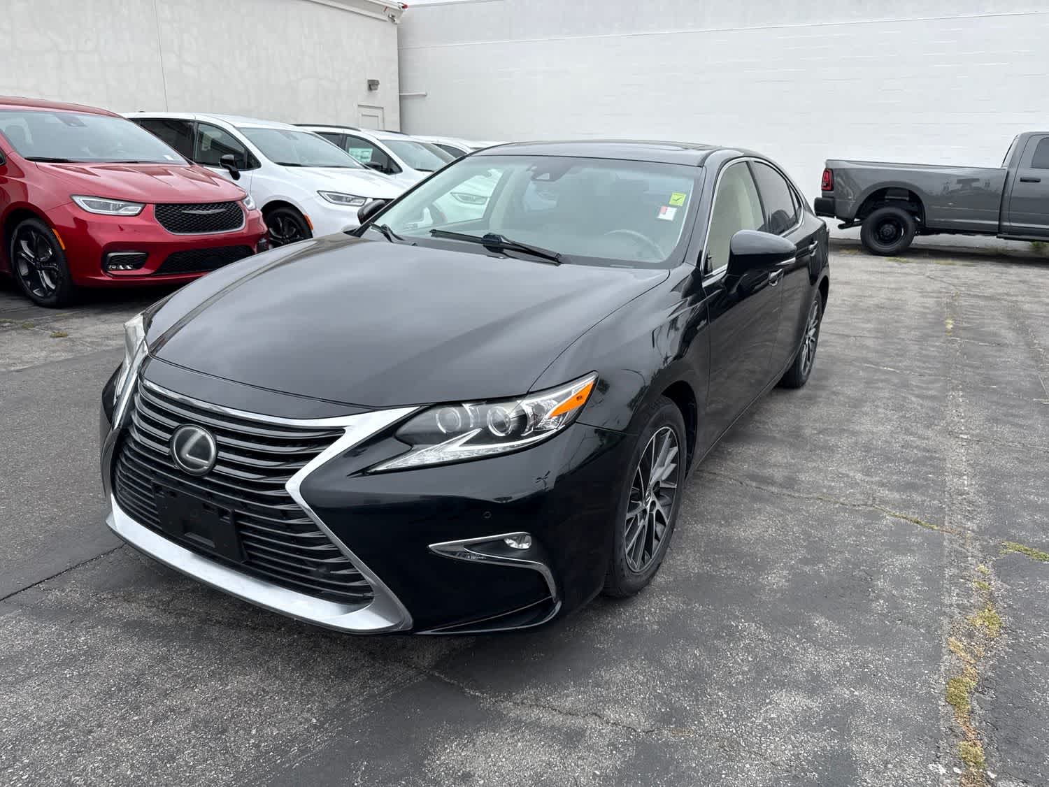 2016 Lexus ES 350 -
                  Costa Mesa, CA