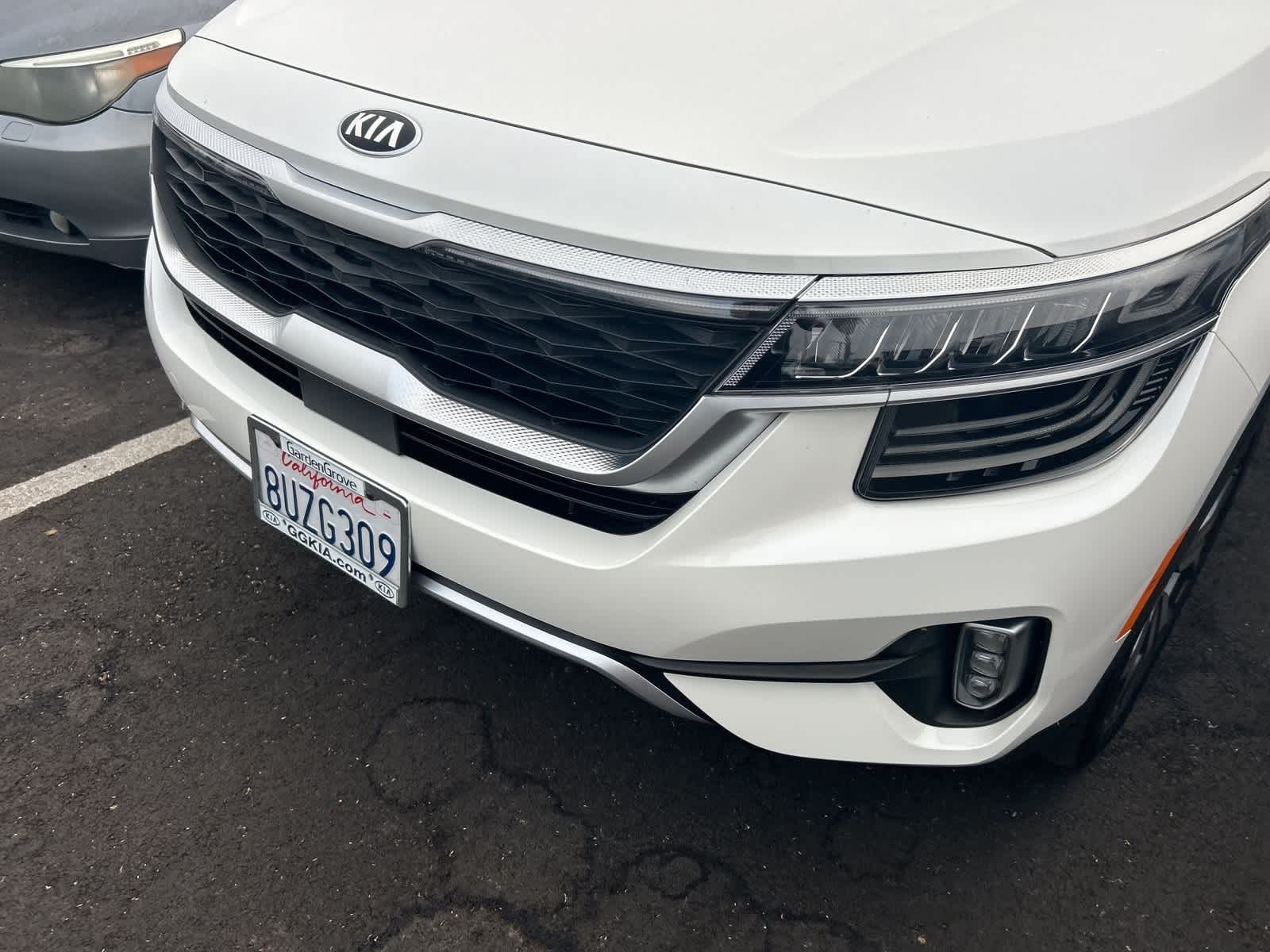Thumbnail: 2021 Kia Seltos - 3