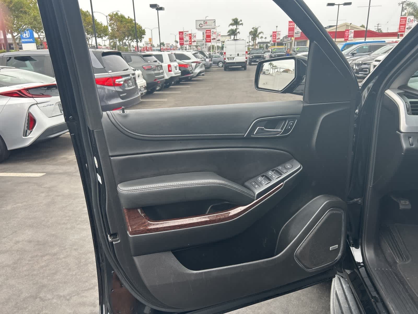 Thumbnail: 2019 GMC Yukon - 18