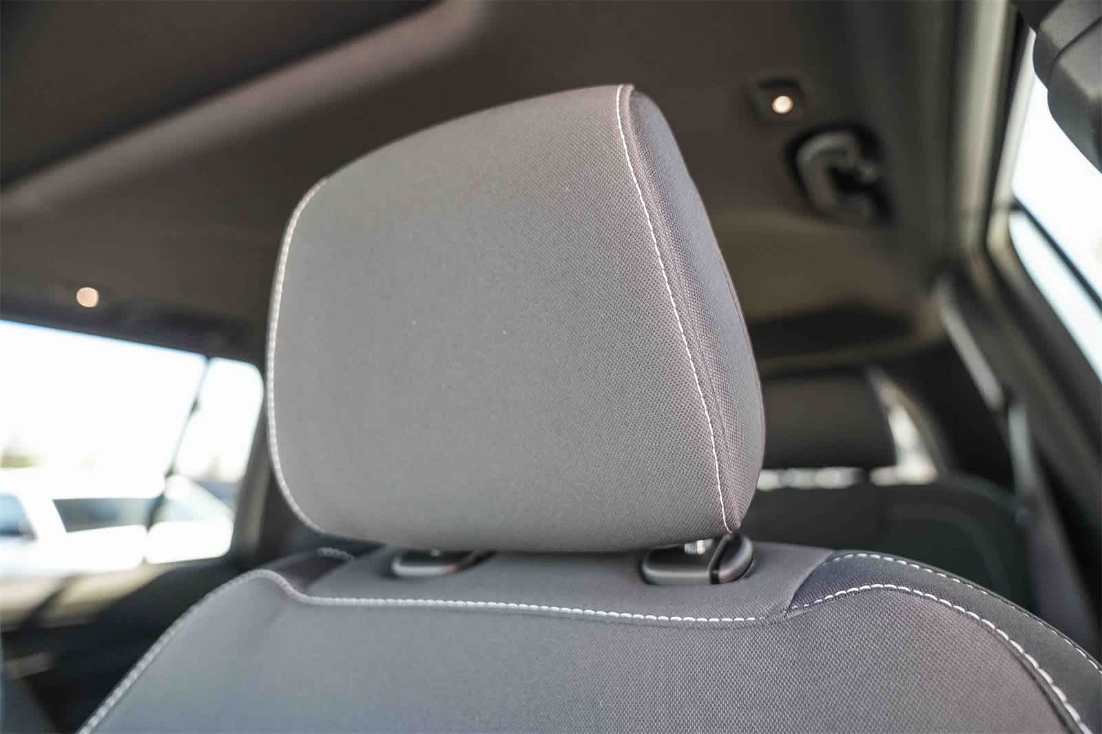 Thumbnail: 2025 Jeep Grand Cherokee - 25