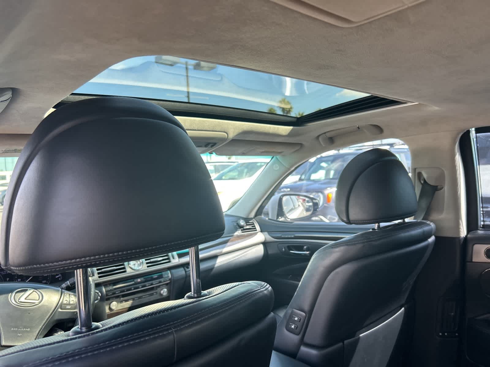 Thumbnail: 2013 Lexus LS - 21