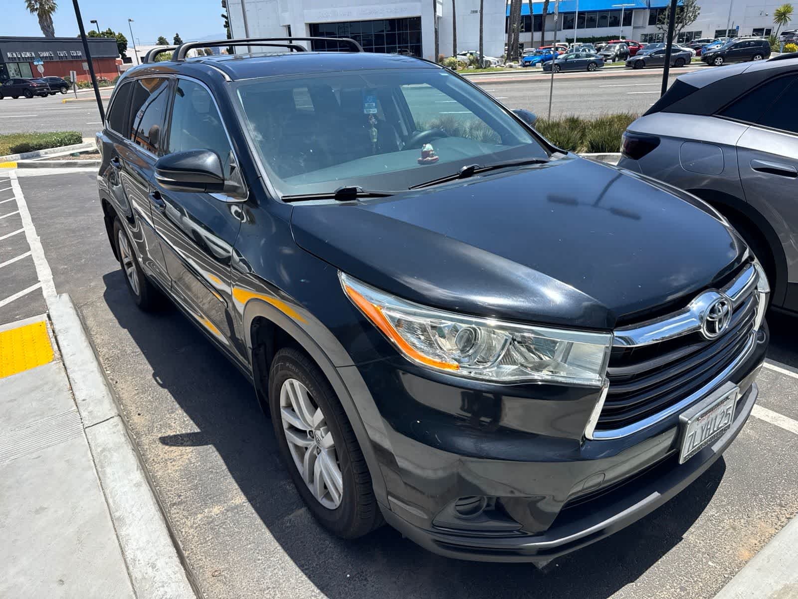 Thumbnail: 2015 Toyota Highlander - 3