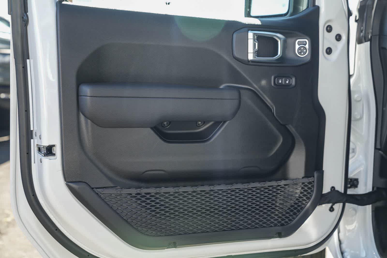 Thumbnail: 2026 Jeep Wrangler - 21