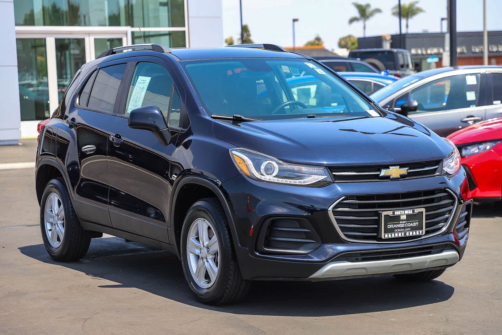 Thumbnail: 2022 Chevrolet Trax - 3