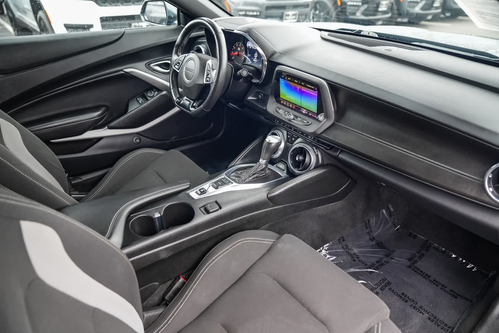 Thumbnail: 2019 Chevrolet Camaro - 12