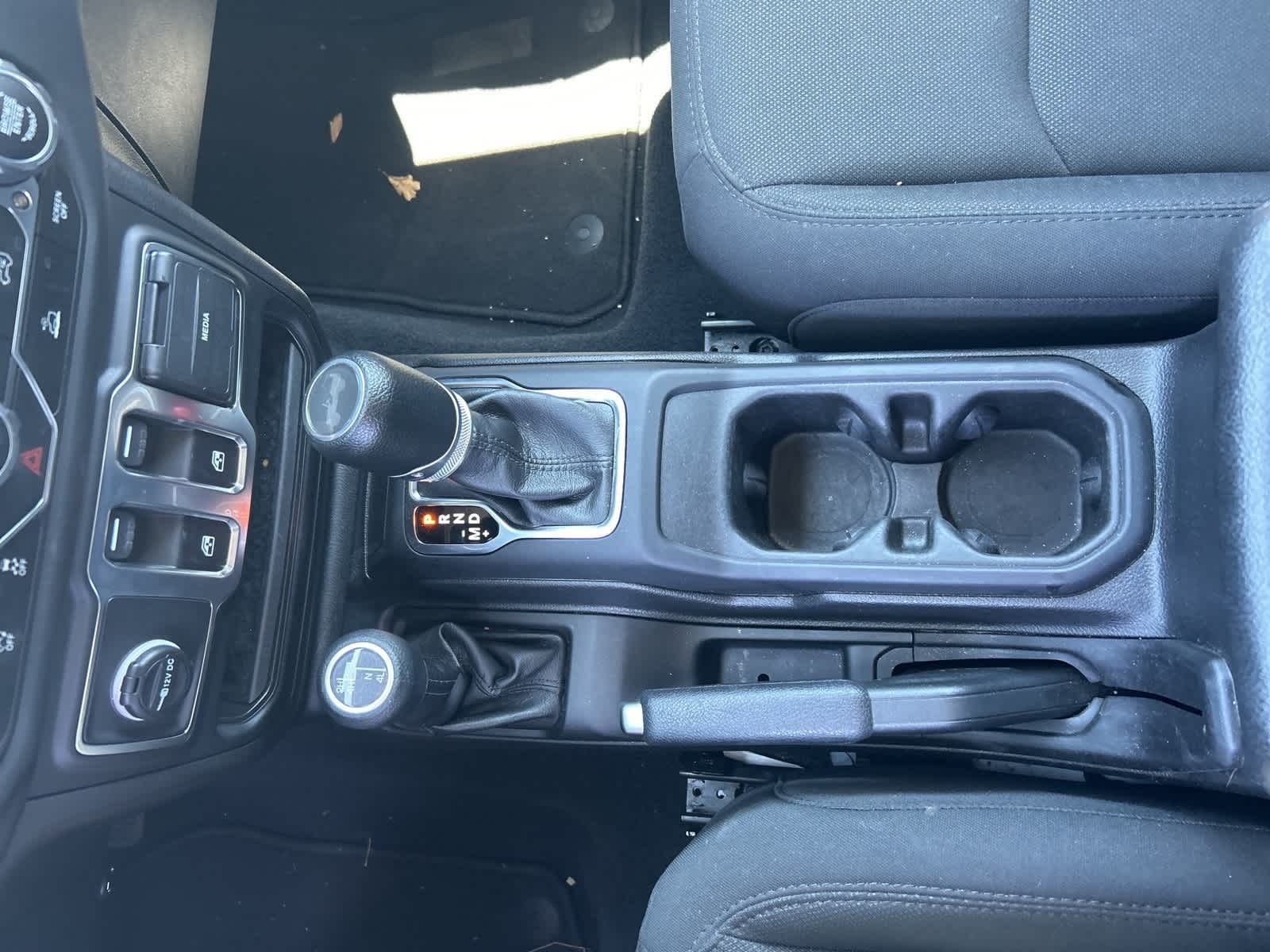 Thumbnail: 2023 Jeep Wrangler - 32