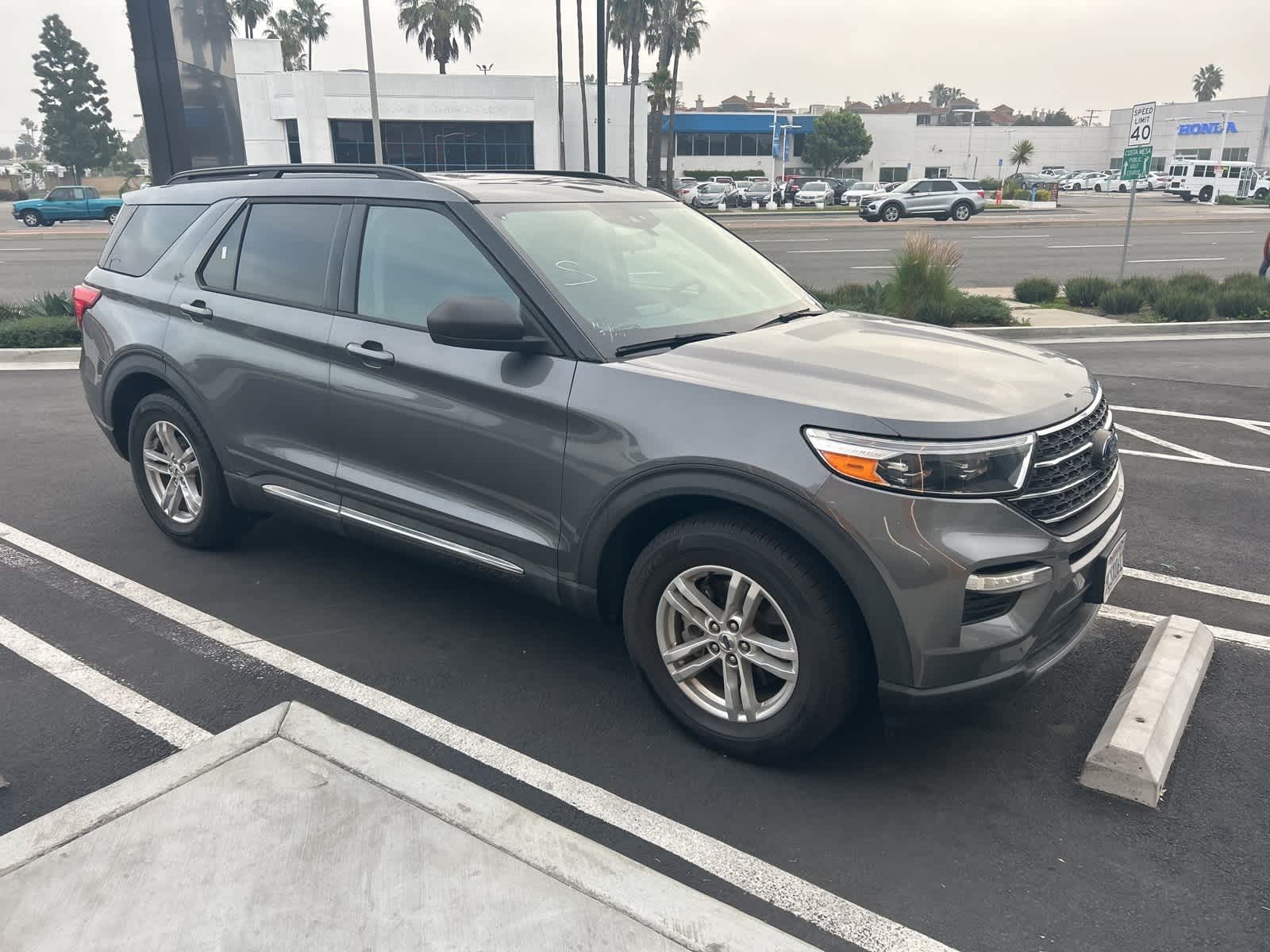 Thumbnail: 2022 Ford Explorer - 8