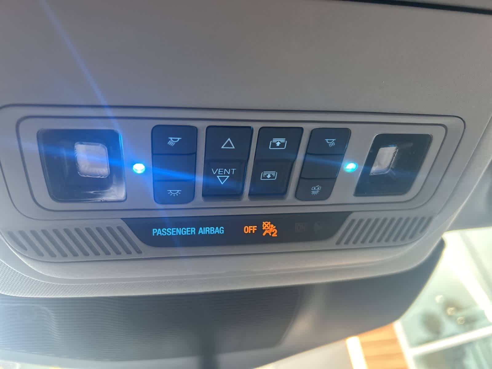 Thumbnail: 2022 Ford Explorer - 32