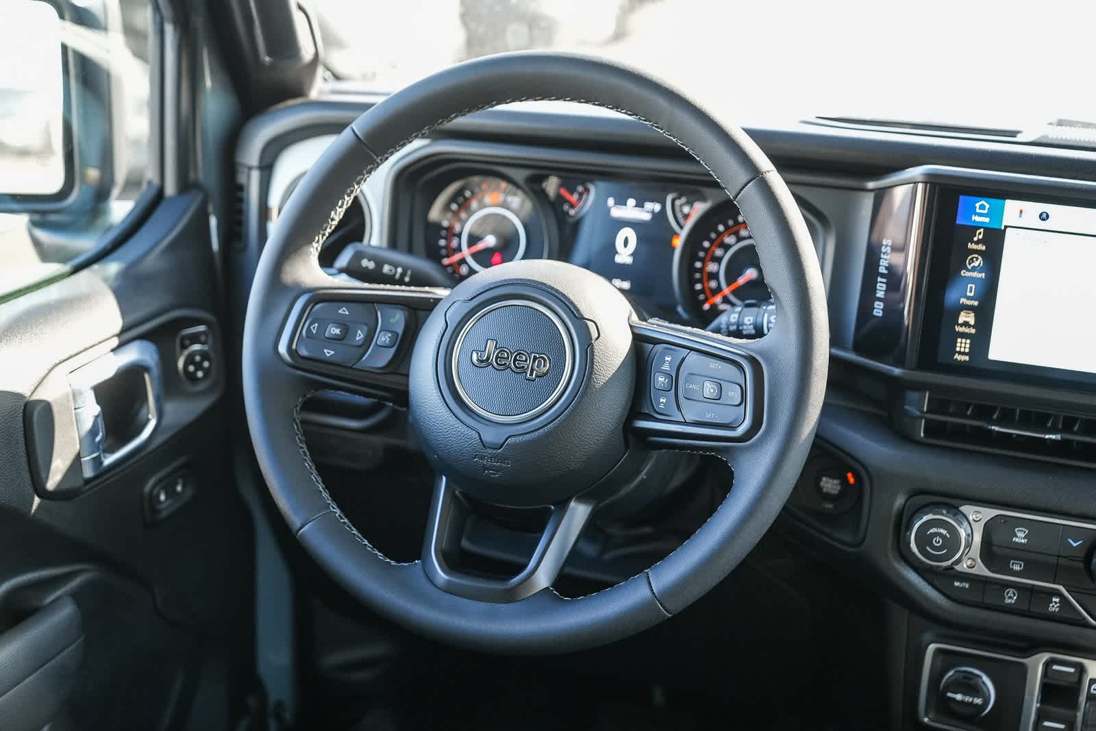 Thumbnail: 2026 Jeep Wrangler - 16